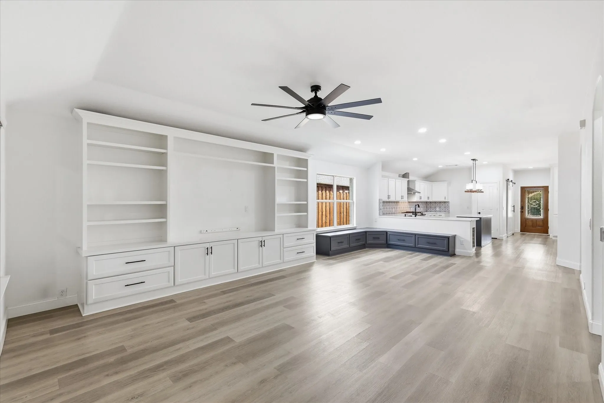 Single Family Residence For Sale in Denton County , 5608 Millers Creek Drive, Argyle, Texas 76226, 3 Bedroom, 2 Bathroom, 2 Garage spaces, 1,971 Sqft, built in 2012, mls#21351978, Real Estate Agent in Argyle, Homes For Sale in Denton county, Homes For Sale in Argyle, Realtor in Argyle Texas, Real Estate Brokerage Independent Realty Texas, Luminita Cordes Realtor