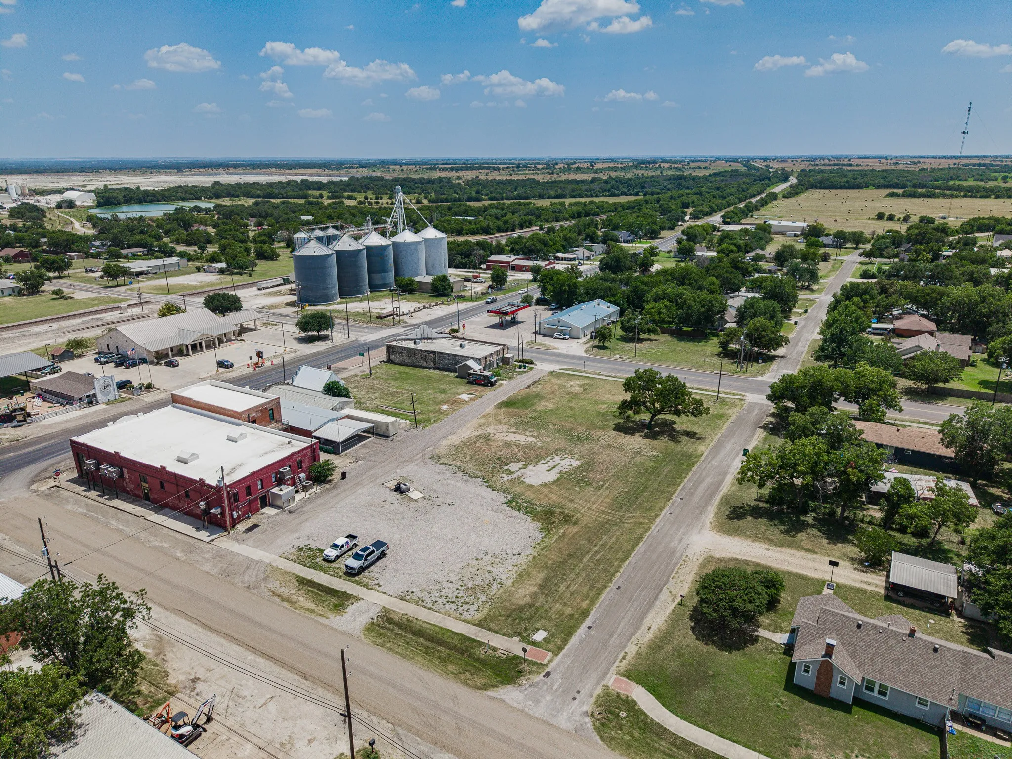 Unimproved Land For Sale in Mc Lennan County , TBD W 04th Street, Crawford, Texas 76638, 0, 0, Garage spaces, 0 Sqft, built in 0, Price $250,000, mls#21351637, Real Estate Agent in Crawford, Homes For Sale in Mc Lennan county, Homes For Sale in Crawford, Realtor in Crawford Texas, Real Estate Brokerage Independent Realty Texas, Luminita Cordes Realtor