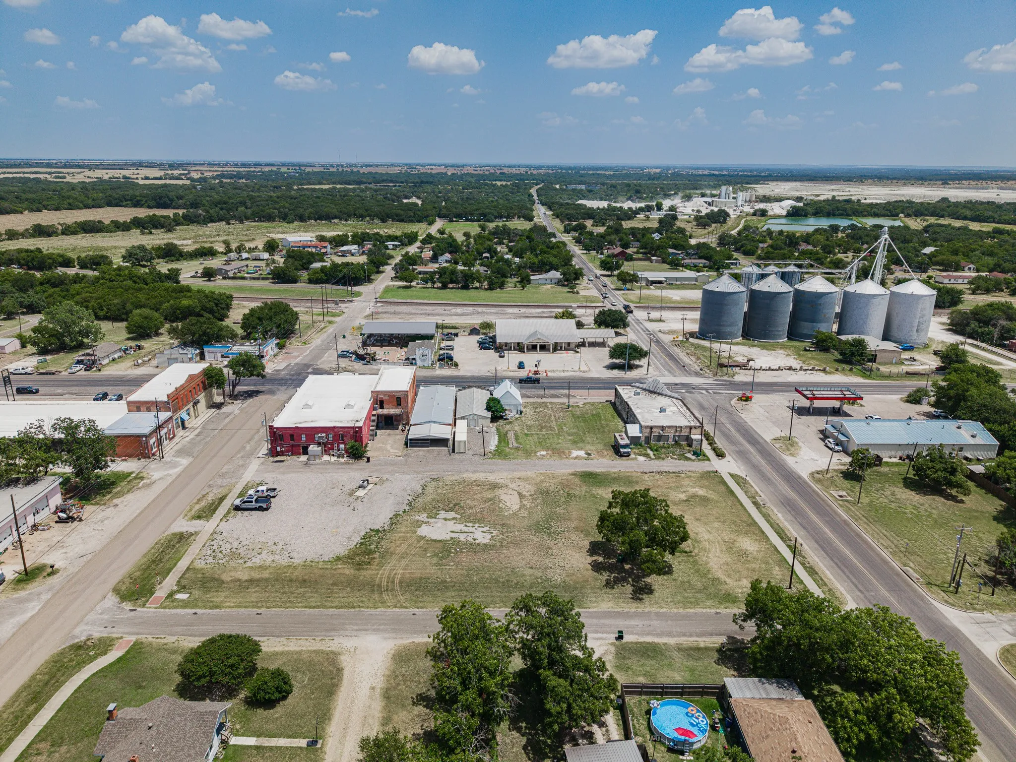 Unimproved Land For Sale in Mc Lennan County , TBD W 04th Street, Crawford, Texas 76638, 0, 0, Garage spaces, 0 Sqft, built in 0, Price $250,000, mls#21351637, Real Estate Agent in Crawford, Homes For Sale in Mc Lennan county, Homes For Sale in Crawford, Realtor in Crawford Texas, Real Estate Brokerage Independent Realty Texas, Luminita Cordes Realtor