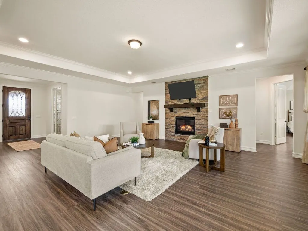 Single Family Residence For Sale in Collin County , 9113 Bluewater Way, Mc Kinney, Texas 75071, 3 Bedroom, 3 Bathroom, 3 Garage spaces, 2,506 Sqft, built in 2019, mls#21342997, Real Estate Agent in Mc Kinney, Homes For Sale in Collin county, Homes For Sale in Mc Kinney, Realtor in Mc Kinney Texas, Real Estate Brokerage Independent Realty Texas, Luminita Cordes Realtor
