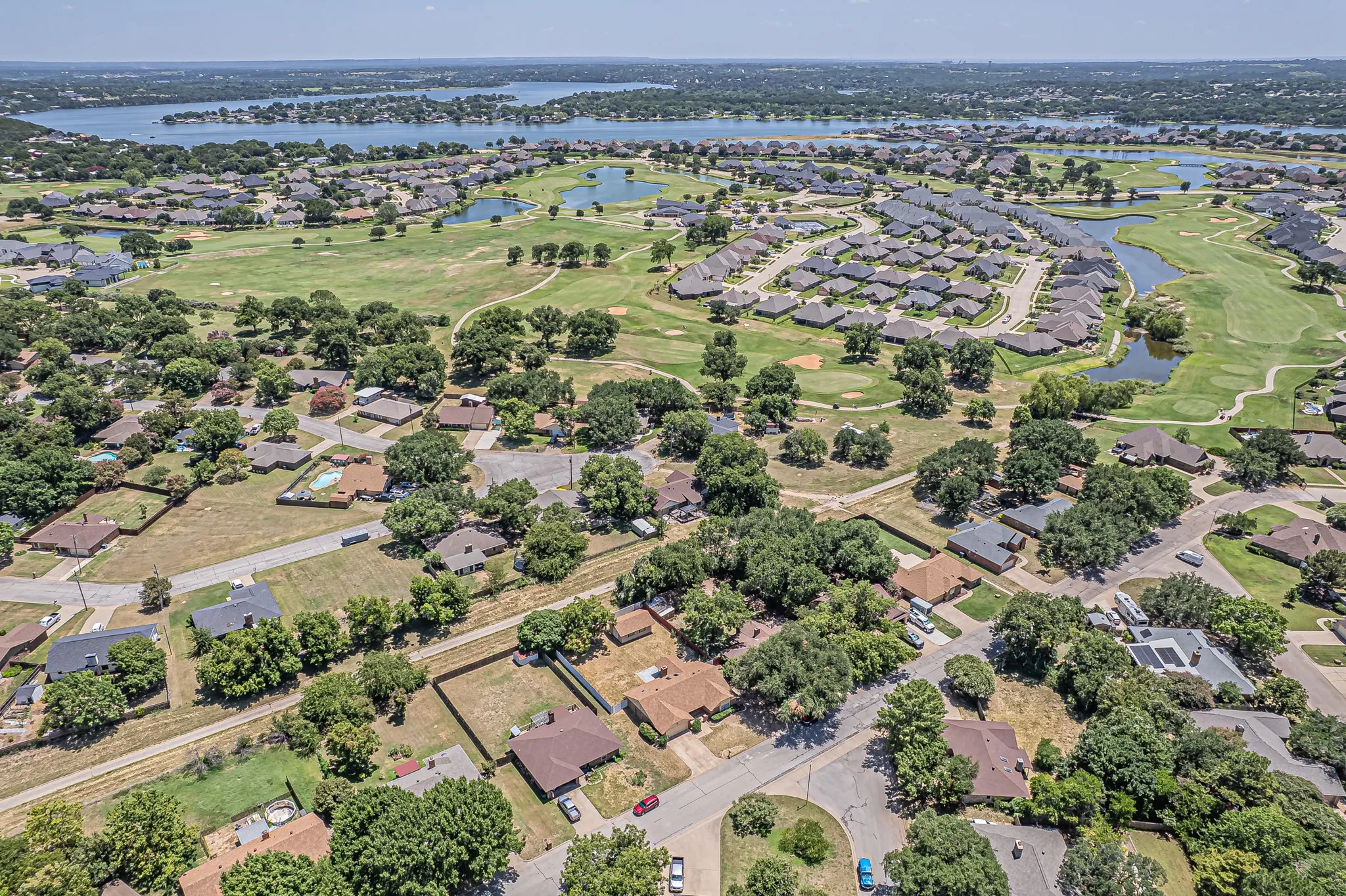 Single Family Residence For Sale in Hood County , 1015 Meadowlark Lane, Granbury, Texas 76048, 3 Bedroom, 2 Bathroom, 2 Garage spaces, 1,584 Sqft, built in 1986, mls#21349895, Real Estate Agent in Granbury, Homes For Sale in Hood county, Homes For Sale in Granbury, Realtor in Granbury Texas, Real Estate Brokerage Independent Realty Texas, Luminita Cordes Realtor