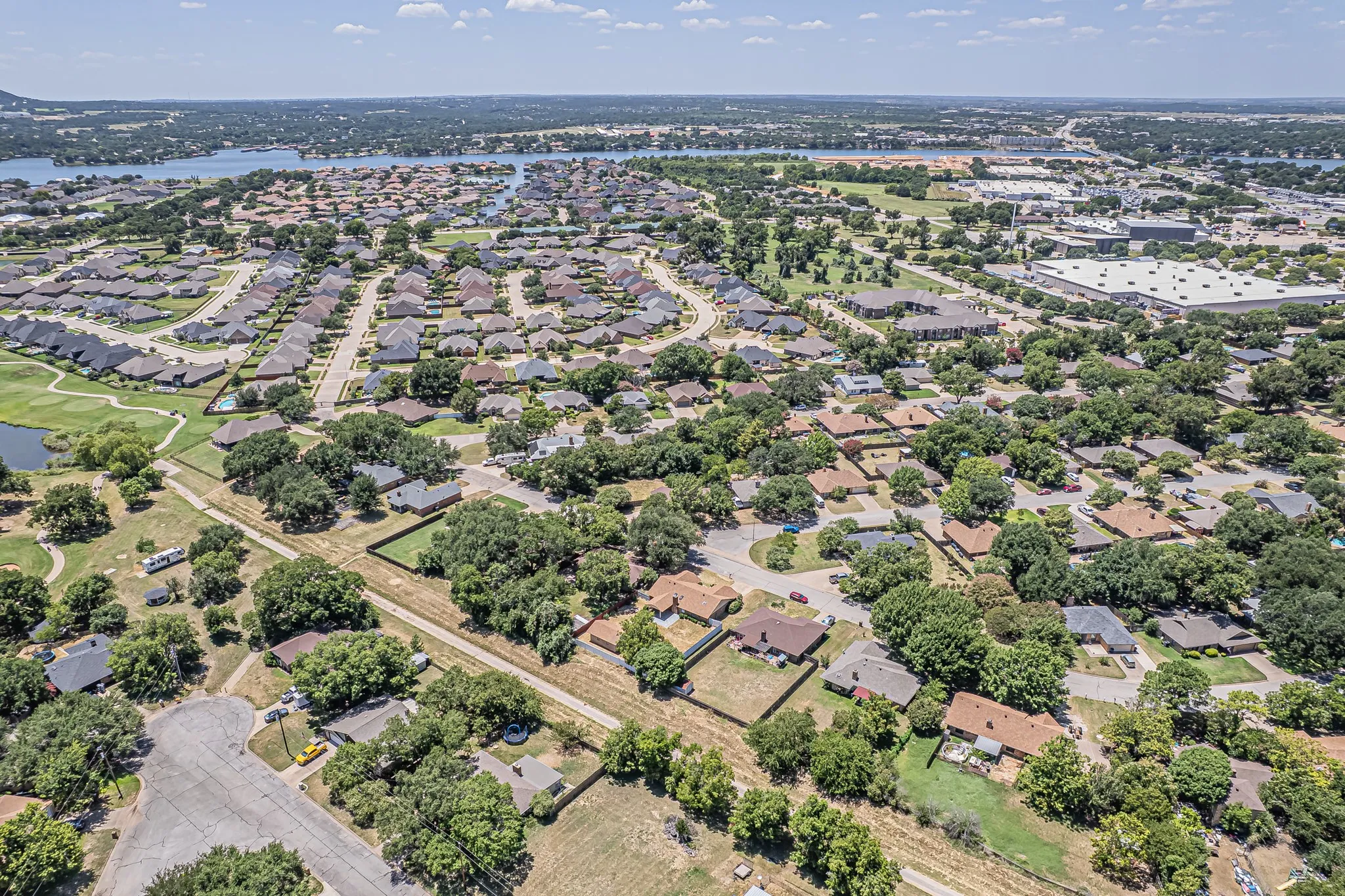 Single Family Residence For Sale in Hood County , 1015 Meadowlark Lane, Granbury, Texas 76048, 3 Bedroom, 2 Bathroom, 2 Garage spaces, 1,584 Sqft, built in 1986, mls#21349895, Real Estate Agent in Granbury, Homes For Sale in Hood county, Homes For Sale in Granbury, Realtor in Granbury Texas, Real Estate Brokerage Independent Realty Texas, Luminita Cordes Realtor