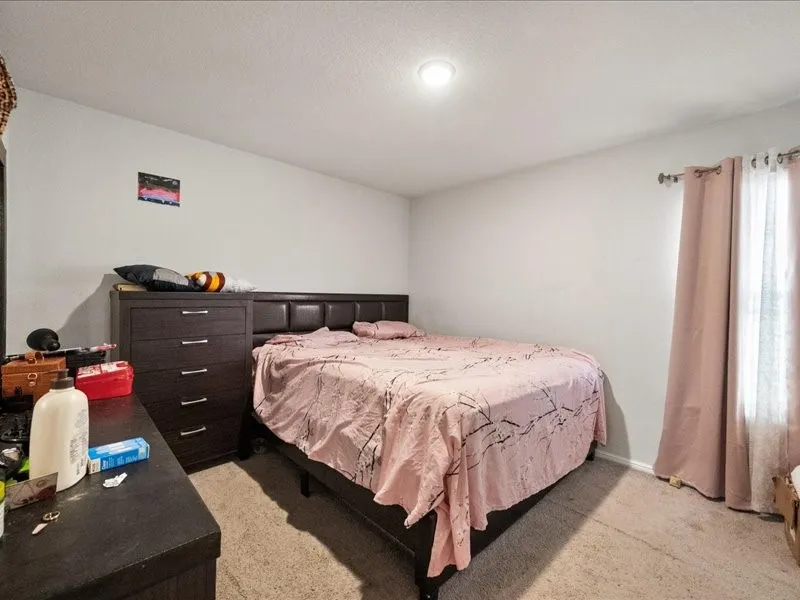 Single Family Residence For Sale in Johnson County , 1215 Putnam Street, Mansfield, Texas 76063, 5 Bedroom, 4 Bathroom, 2 Garage spaces, 2,427 Sqft, built in 2022, Price $515,000, mls#21352072, Real Estate Agent in Mansfield, Homes For Sale in Johnson county, Homes For Sale in Mansfield, Realtor in Mansfield Texas, Real Estate Brokerage Independent Realty Texas, Luminita Cordes Realtor