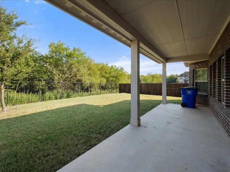 Single Family Residence For Sale in Johnson County , 1215 Putnam Street, Mansfield, Texas 76063, 5 Bedroom, 4 Bathroom, 2 Garage spaces, 2,427 Sqft, built in 2022, Price $515,000, mls#21352072, Real Estate Agent in Mansfield, Homes For Sale in Johnson county, Homes For Sale in Mansfield, Realtor in Mansfield Texas, Real Estate Brokerage Independent Realty Texas, Luminita Cordes Realtor