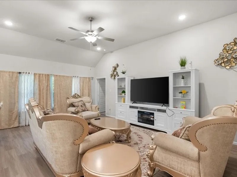 Single Family Residence For Sale in Johnson County , 1215 Putnam Street, Mansfield, Texas 76063, 5 Bedroom, 4 Bathroom, 2 Garage spaces, 2,427 Sqft, built in 2022, Price $515,000, mls#21352072, Real Estate Agent in Mansfield, Homes For Sale in Johnson county, Homes For Sale in Mansfield, Realtor in Mansfield Texas, Real Estate Brokerage Independent Realty Texas, Luminita Cordes Realtor