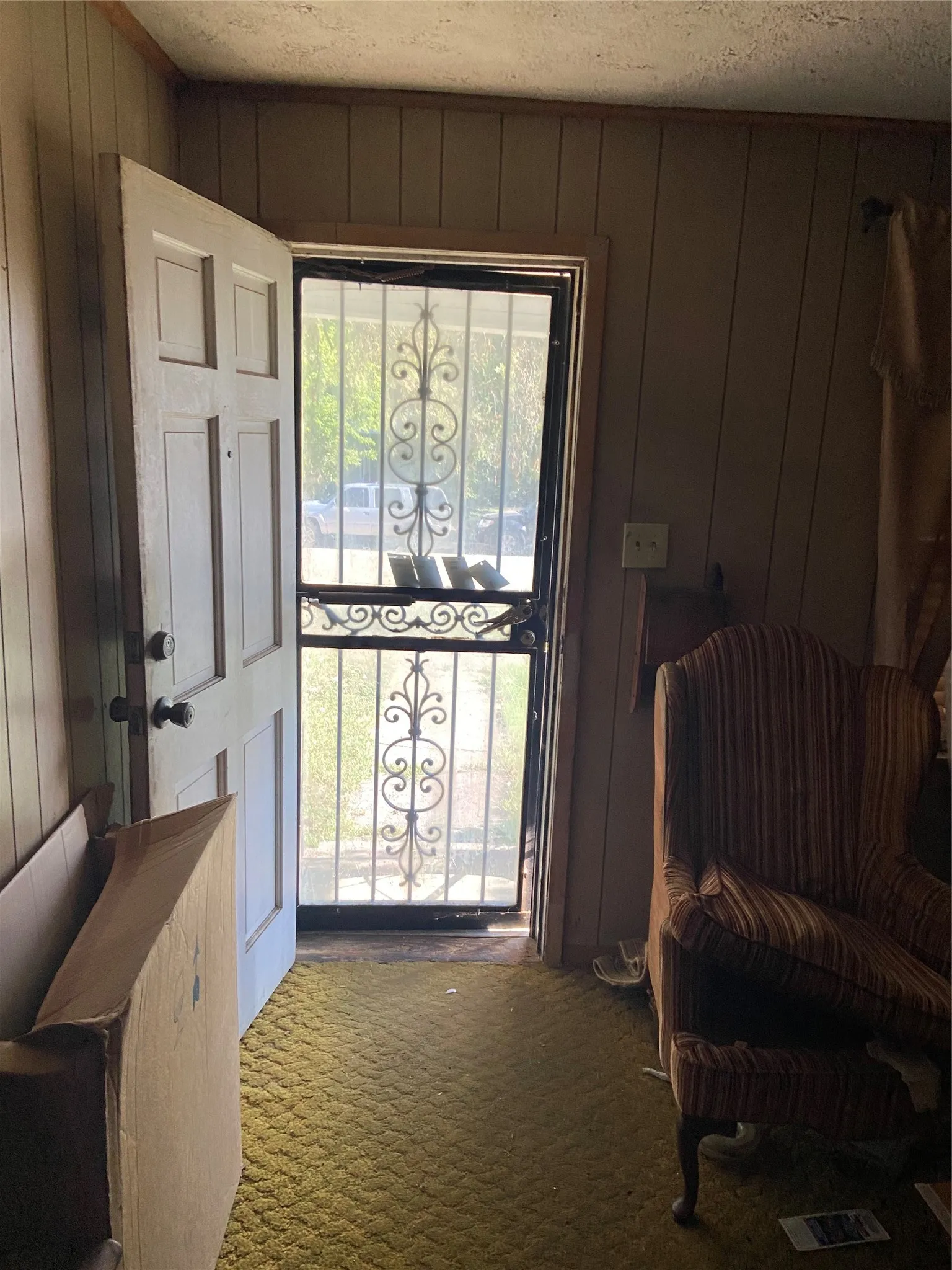 Single Family Residence For Sale in Tarrant County , 5921 Fletcher Avenue, Fort Worth, Texas 76107, 3 Bedroom, 2 Bathroom, Garage spaces, 1,468 Sqft, built in 1941, mls#21345416, Real Estate Agent in Fort Worth, Homes For Sale in Tarrant county, Homes For Sale in Fort Worth, Realtor in Fort Worth Texas, Real Estate Brokerage Independent Realty Texas, Luminita Cordes Realtor