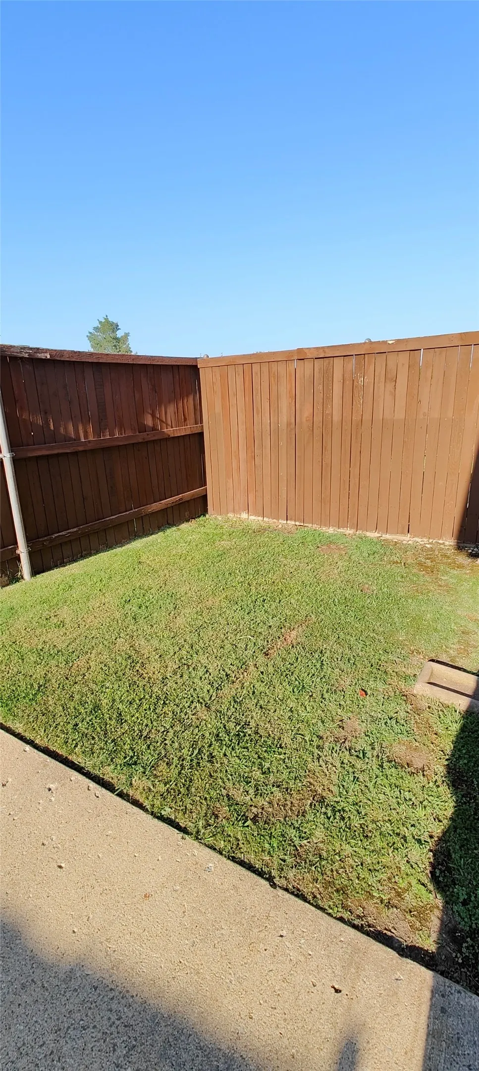 Townhouse For Rent in Collin County , 917 Avondale Lane, Plano, Texas 75025, 3 Bedroom, 3 Bathroom, 2 Garage spaces, 1,939 Sqft, built in 1999, mls#21351963, Real Estate Agent in Plano, Homes For Rent in Collin county, Homes For Rent in Plano, Realtor in Plano Texas, Real Estate Brokerage Independent Realty Texas, Luminita Cordes Realtor