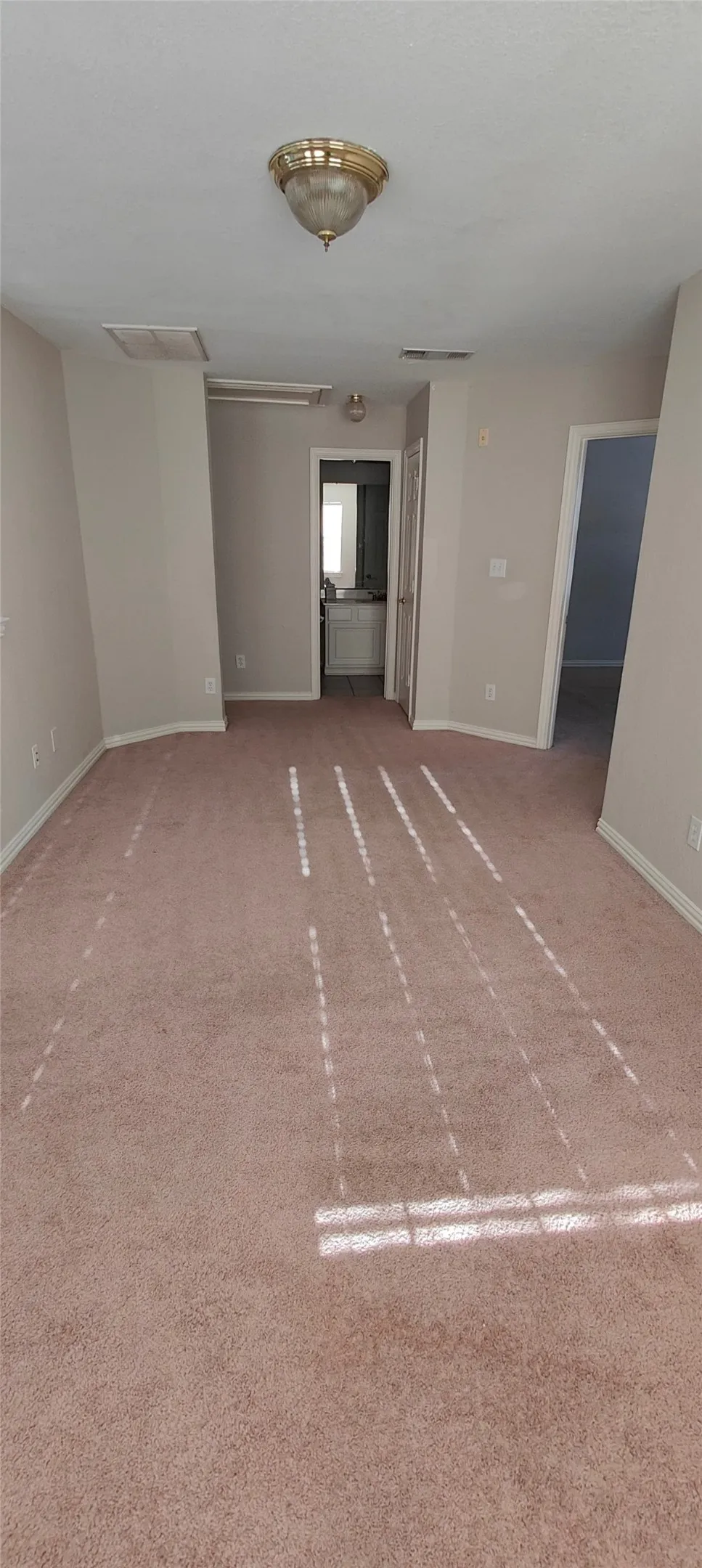 Townhouse For Rent in Collin County , 917 Avondale Lane, Plano, Texas 75025, 3 Bedroom, 3 Bathroom, 2 Garage spaces, 1,939 Sqft, built in 1999, mls#21351963, Real Estate Agent in Plano, Homes For Rent in Collin county, Homes For Rent in Plano, Realtor in Plano Texas, Real Estate Brokerage Independent Realty Texas, Luminita Cordes Realtor