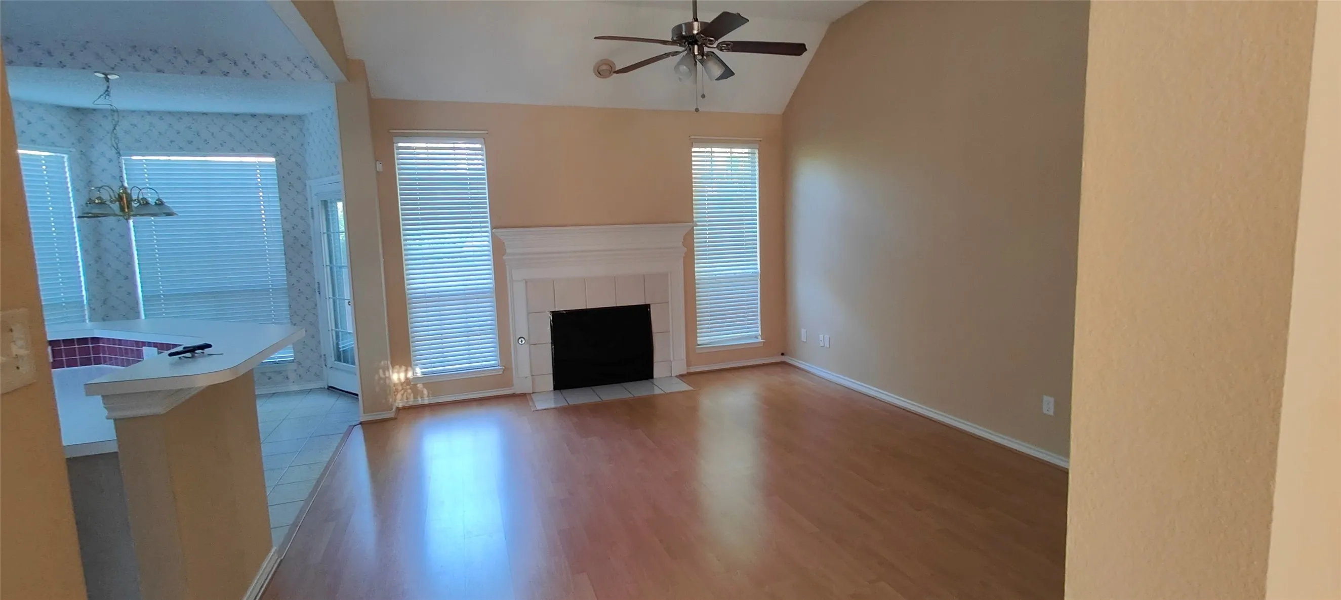 Single Family Residence For Rent in Collin County , 6800 Burr Oak Drive, Plano, Texas 75023, 4 Bedroom, 3 Bathroom, 2 Garage spaces, 2,470 Sqft, built in 1994, mls#21352088, Real Estate Agent in Plano, Homes For Rent in Collin county, Homes For Rent in Plano, Realtor in Plano Texas, Real Estate Brokerage Independent Realty Texas, Luminita Cordes Realtor