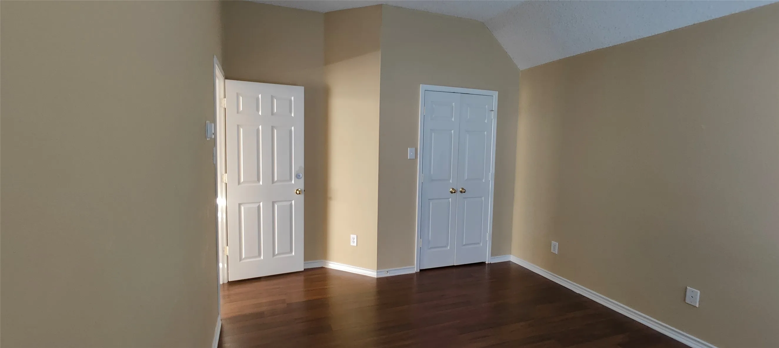 Single Family Residence For Rent in Collin County , 6800 Burr Oak Drive, Plano, Texas 75023, 4 Bedroom, 3 Bathroom, 2 Garage spaces, 2,470 Sqft, built in 1994, mls#21352088, Real Estate Agent in Plano, Homes For Rent in Collin county, Homes For Rent in Plano, Realtor in Plano Texas, Real Estate Brokerage Independent Realty Texas, Luminita Cordes Realtor