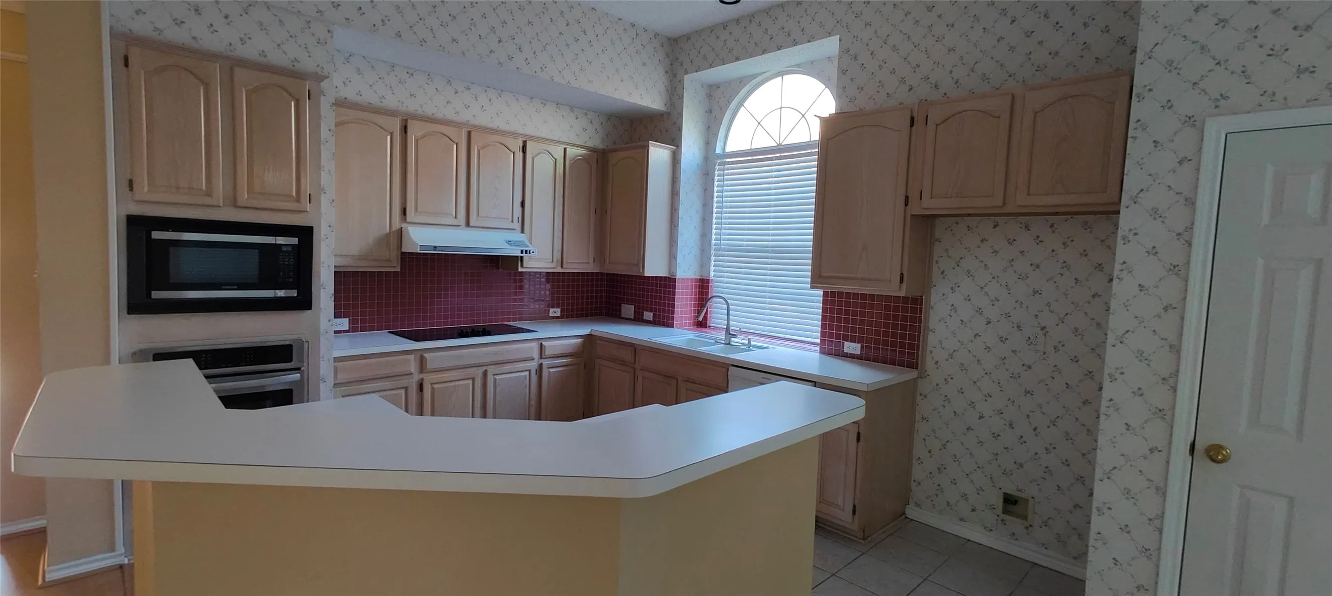 Single Family Residence For Rent in Collin County , 6800 Burr Oak Drive, Plano, Texas 75023, 4 Bedroom, 3 Bathroom, 2 Garage spaces, 2,470 Sqft, built in 1994, mls#21352088, Real Estate Agent in Plano, Homes For Rent in Collin county, Homes For Rent in Plano, Realtor in Plano Texas, Real Estate Brokerage Independent Realty Texas, Luminita Cordes Realtor