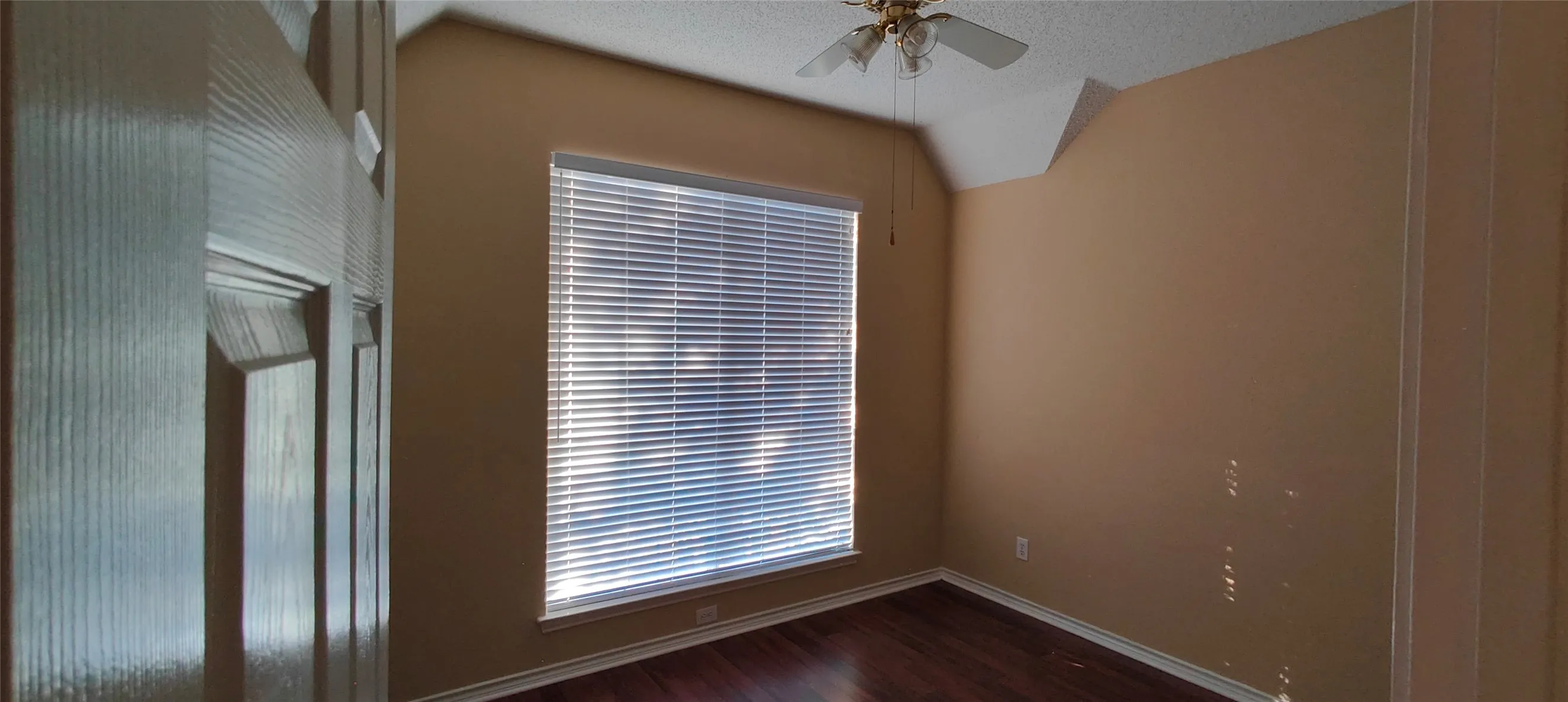 Single Family Residence For Rent in Collin County , 6800 Burr Oak Drive, Plano, Texas 75023, 4 Bedroom, 3 Bathroom, 2 Garage spaces, 2,470 Sqft, built in 1994, mls#21352088, Real Estate Agent in Plano, Homes For Rent in Collin county, Homes For Rent in Plano, Realtor in Plano Texas, Real Estate Brokerage Independent Realty Texas, Luminita Cordes Realtor
