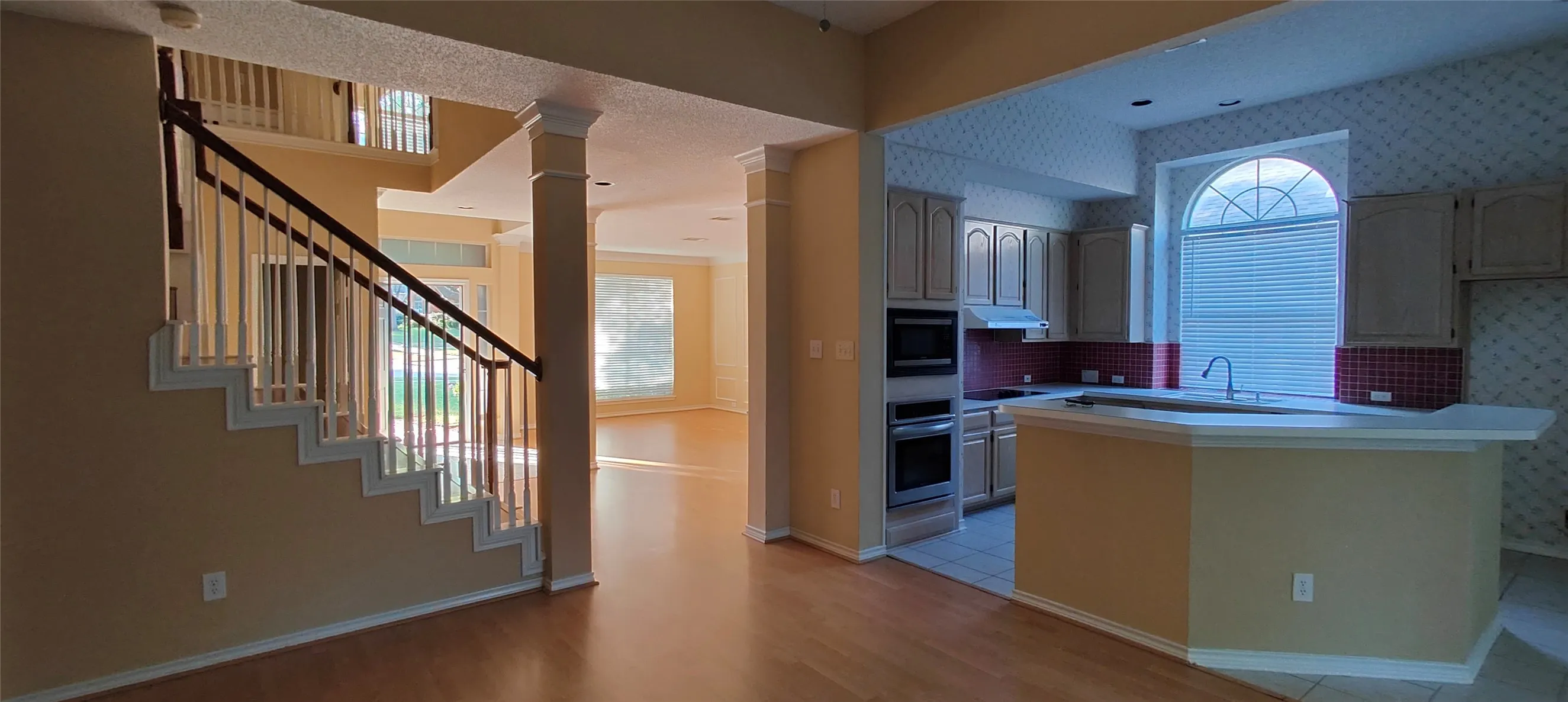 Single Family Residence For Rent in Collin County , 6800 Burr Oak Drive, Plano, Texas 75023, 4 Bedroom, 3 Bathroom, 2 Garage spaces, 2,470 Sqft, built in 1994, mls#21352088, Real Estate Agent in Plano, Homes For Rent in Collin county, Homes For Rent in Plano, Realtor in Plano Texas, Real Estate Brokerage Independent Realty Texas, Luminita Cordes Realtor