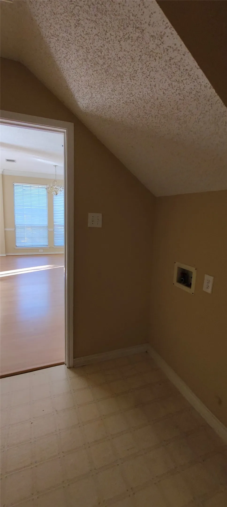Single Family Residence For Rent in Collin County , 6800 Burr Oak Drive, Plano, Texas 75023, 4 Bedroom, 3 Bathroom, 2 Garage spaces, 2,470 Sqft, built in 1994, mls#21352088, Real Estate Agent in Plano, Homes For Rent in Collin county, Homes For Rent in Plano, Realtor in Plano Texas, Real Estate Brokerage Independent Realty Texas, Luminita Cordes Realtor