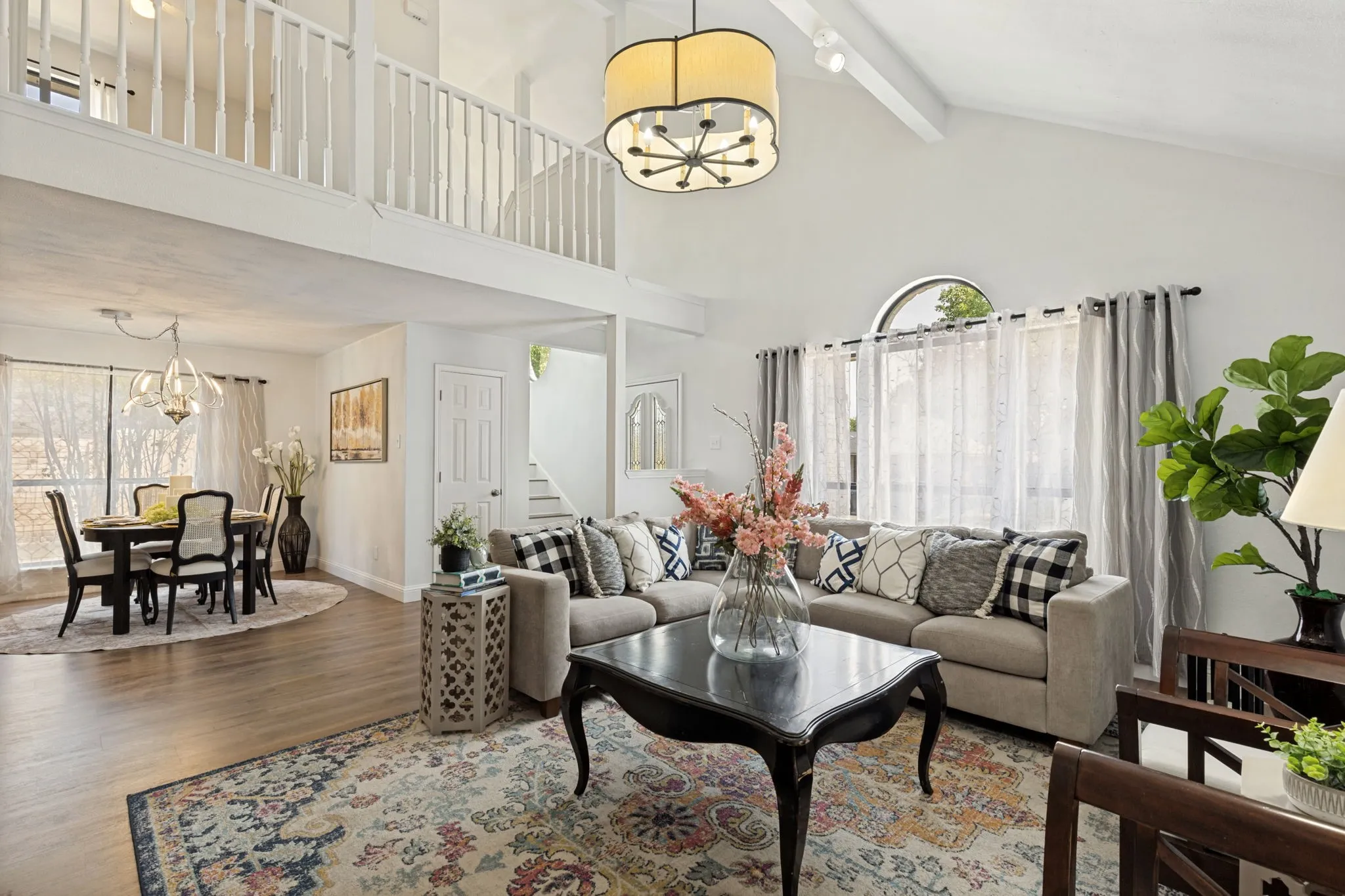 Single Family Residence For Sale in Dallas County , 1407 Windmill Lane, Mesquite, Texas 75149, 3 Bedroom, 3 Bathroom, 2 Garage spaces, 1,736 Sqft, built in 1986, mls#21348965, Real Estate Agent in Mesquite, Homes For Sale in Dallas county, Homes For Sale in Mesquite, Realtor in Mesquite Texas, Real Estate Brokerage Independent Realty Texas, Luminita Cordes Realtor