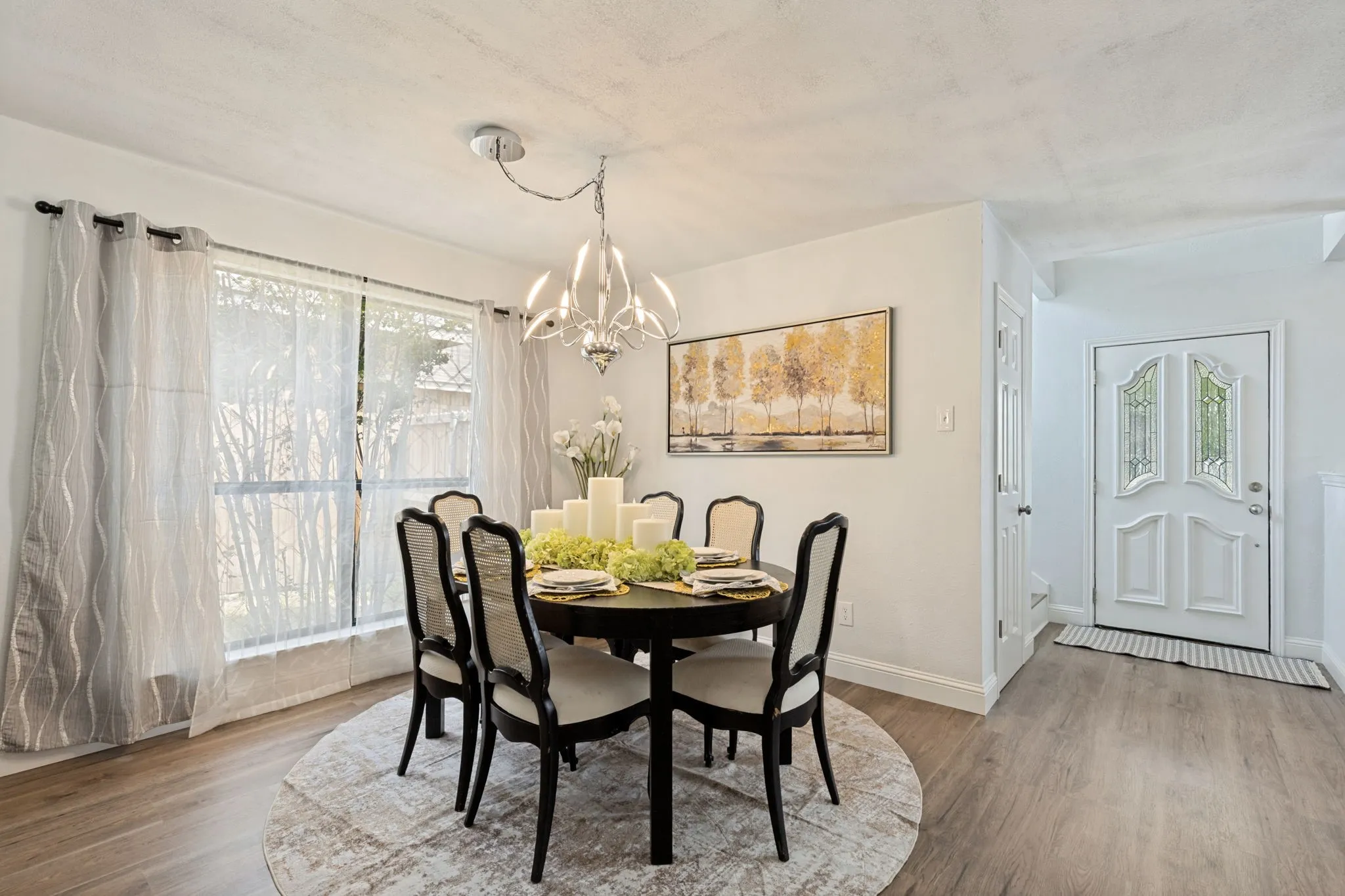 Single Family Residence For Sale in Dallas County , 1407 Windmill Lane, Mesquite, Texas 75149, 3 Bedroom, 3 Bathroom, 2 Garage spaces, 1,736 Sqft, built in 1986, mls#21348965, Real Estate Agent in Mesquite, Homes For Sale in Dallas county, Homes For Sale in Mesquite, Realtor in Mesquite Texas, Real Estate Brokerage Independent Realty Texas, Luminita Cordes Realtor