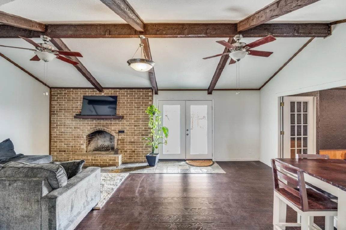 Single Family Residence For Rent in Dallas County , 3550 Whiteley Road, Wylie, Texas 75098, 3 Bedroom, 2 Bathroom, 1 Garage spaces, 1,690 Sqft, built in 1968, mls#21352101, Real Estate Agent in Wylie, Homes For Rent in Dallas county, Homes For Rent in Wylie, Realtor in Wylie Texas, Real Estate Brokerage Independent Realty Texas, Luminita Cordes Realtor