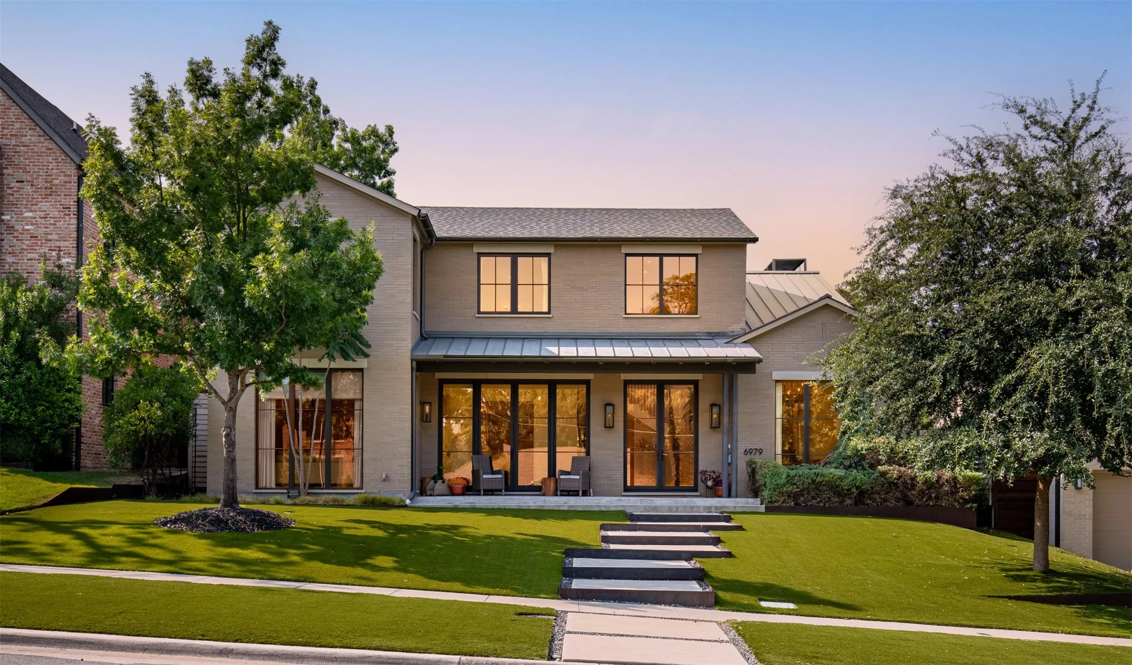 Single Family Residence For Sale in Dallas County , 6979 Bob O Link Drive, Dallas, Texas 75214, 5 Bedroom, 6 Bathroom, 2 Garage spaces, 5,399 Sqft, built in 2020, mls#21351922, Real Estate Agent in Dallas, Homes For Sale in Dallas county, Homes For Sale in Dallas, Realtor in Dallas Texas, Real Estate Brokerage Independent Realty Texas, Luminita Cordes Realtor