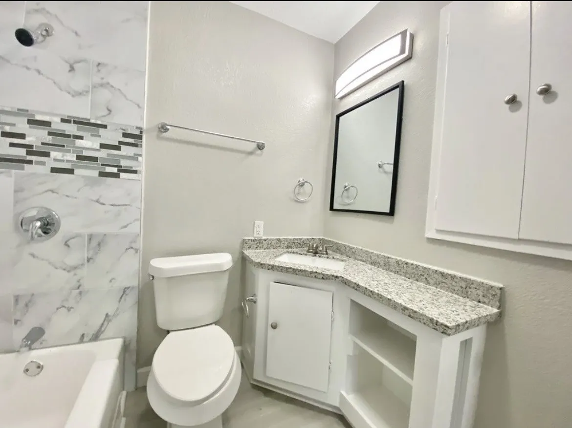 Single Family Residence For Rent in Galveston County , 100 17th Avenue N, Texas City, Texas 77590, 3 Bedroom, 2 Bathroom, Garage spaces, 1,684 Sqft, built in 1943, mls#21352102, Real Estate Agent in Texas City, Homes For Rent in Galveston county, Homes For Rent in Texas City, Realtor in Texas City Texas, Real Estate Brokerage Independent Realty Texas, Luminita Cordes Realtor