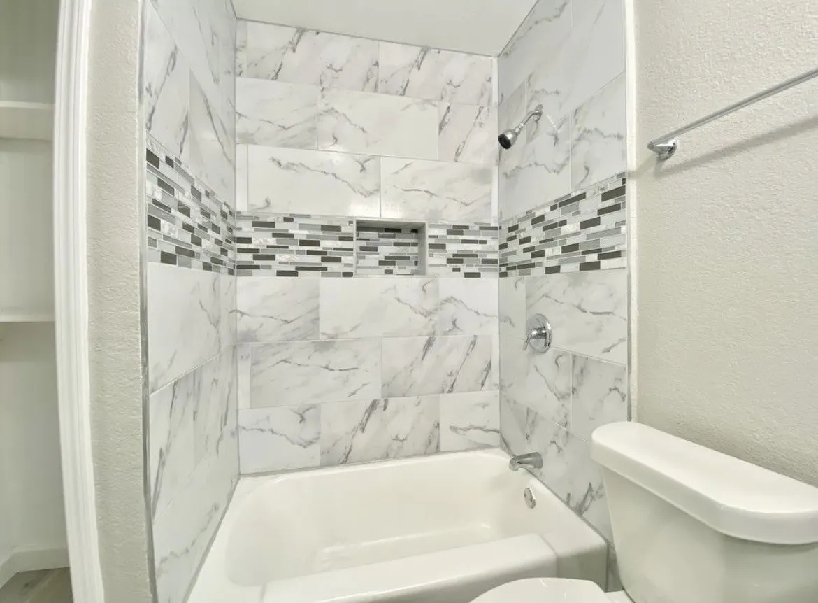 Single Family Residence For Rent in Galveston County , 100 17th Avenue N, Texas City, Texas 77590, 3 Bedroom, 2 Bathroom, Garage spaces, 1,684 Sqft, built in 1943, mls#21352102, Real Estate Agent in Texas City, Homes For Rent in Galveston county, Homes For Rent in Texas City, Realtor in Texas City Texas, Real Estate Brokerage Independent Realty Texas, Luminita Cordes Realtor