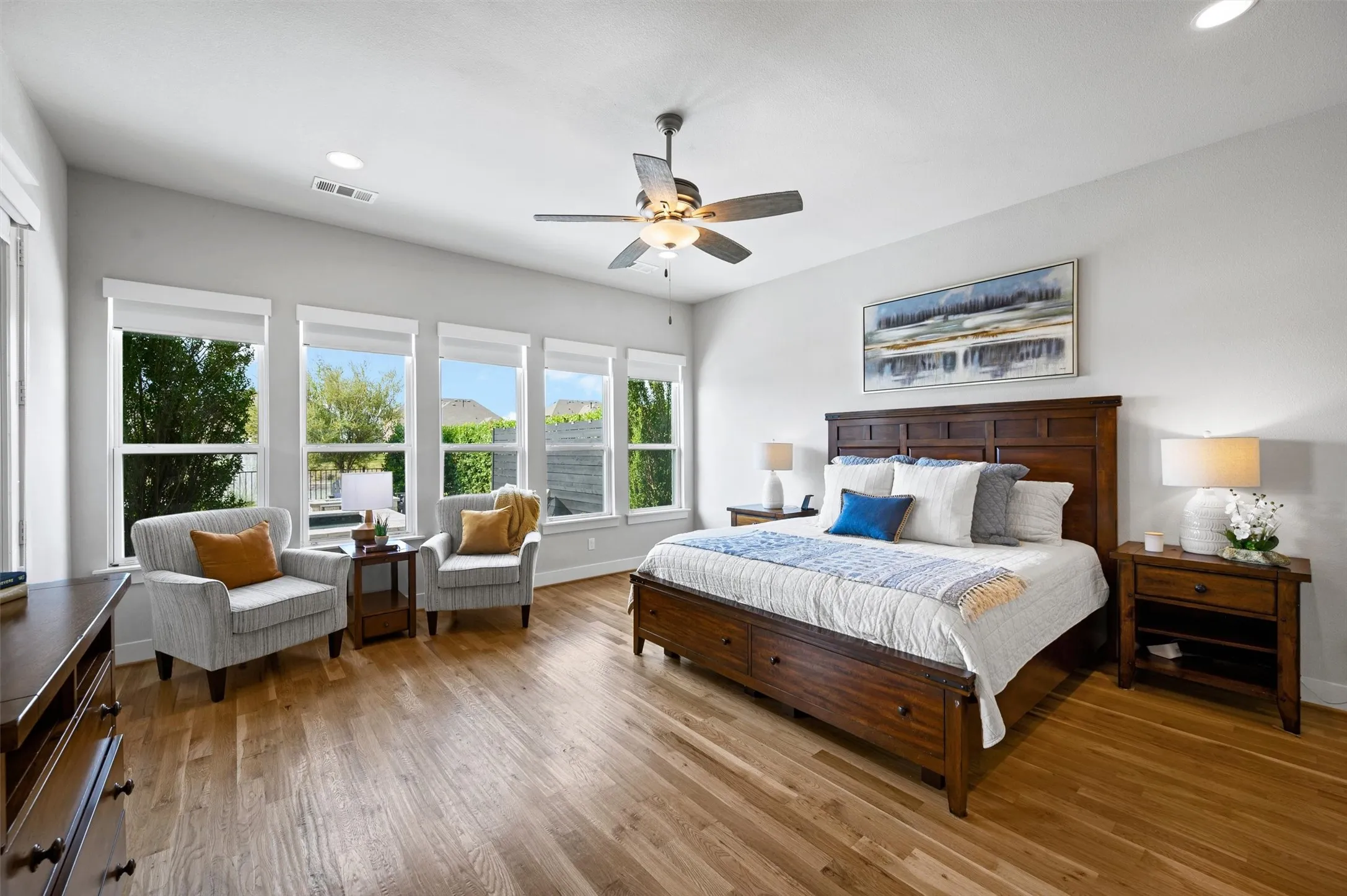 Single Family Residence For Sale in Rockwall County , 1718 Canal Street, Heath, Texas 75126, 4 Bedroom, 4 Bathroom, 3 Garage spaces, 3,820 Sqft, built in 2018, mls#21350154, Real Estate Agent in Heath, Homes For Sale in Rockwall county, Homes For Sale in Heath, Realtor in Heath Texas, Real Estate Brokerage Independent Realty Texas, Luminita Cordes Realtor