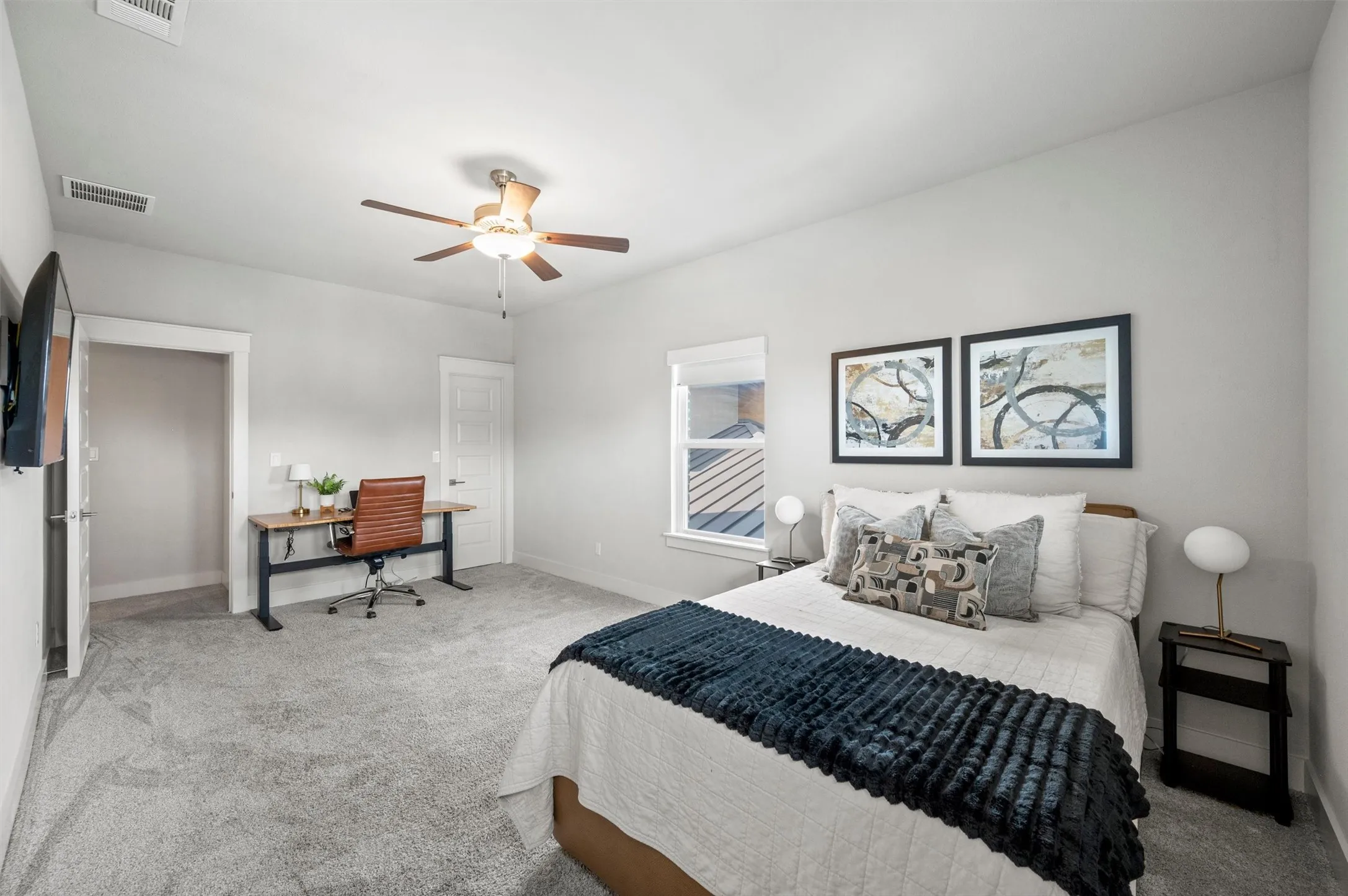 Single Family Residence For Sale in Rockwall County , 1718 Canal Street, Heath, Texas 75126, 4 Bedroom, 4 Bathroom, 3 Garage spaces, 3,820 Sqft, built in 2018, mls#21350154, Real Estate Agent in Heath, Homes For Sale in Rockwall county, Homes For Sale in Heath, Realtor in Heath Texas, Real Estate Brokerage Independent Realty Texas, Luminita Cordes Realtor