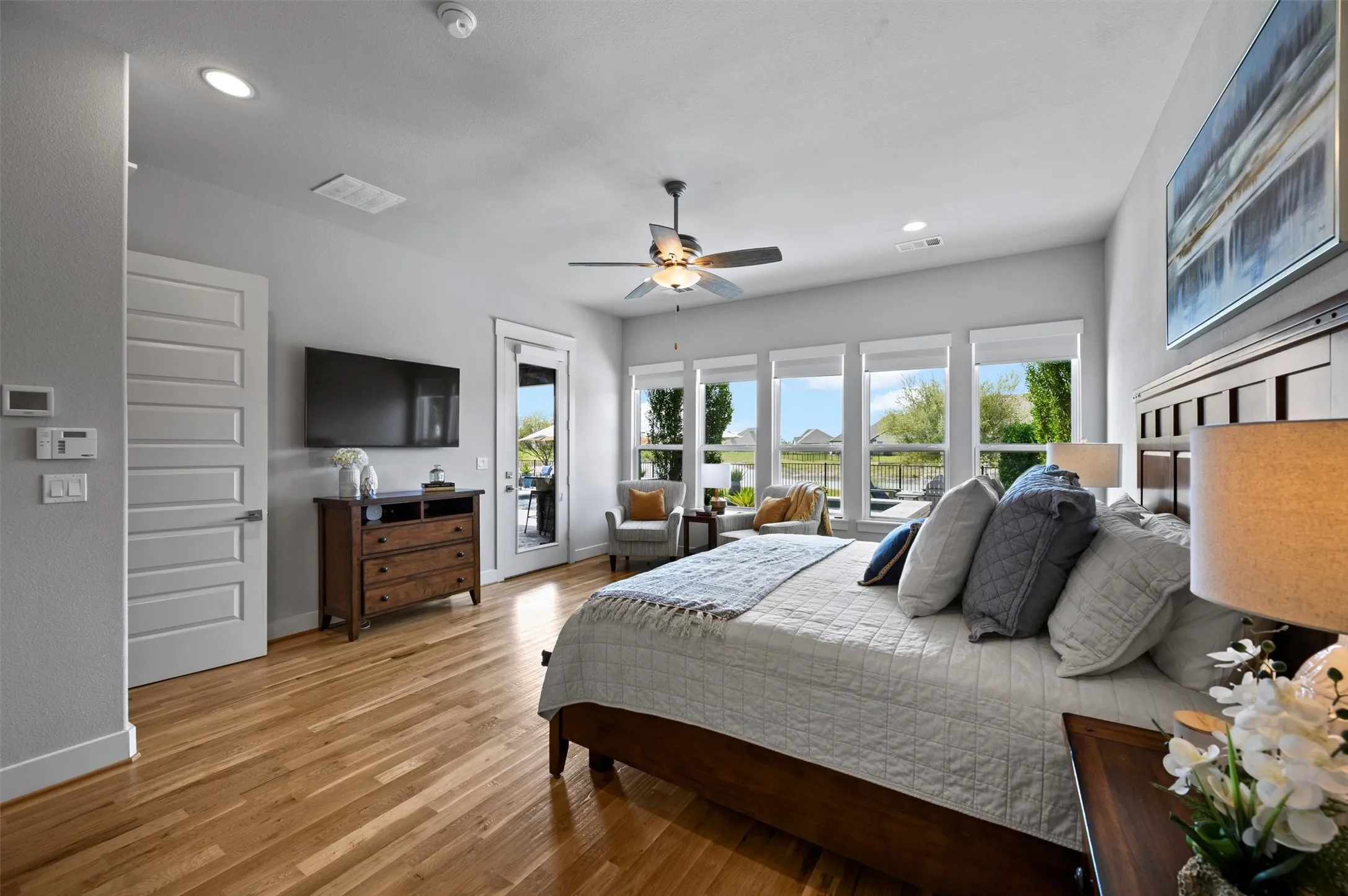 Single Family Residence For Sale in Rockwall County , 1718 Canal Street, Heath, Texas 75126, 4 Bedroom, 4 Bathroom, 3 Garage spaces, 3,820 Sqft, built in 2018, mls#21350154, Real Estate Agent in Heath, Homes For Sale in Rockwall county, Homes For Sale in Heath, Realtor in Heath Texas, Real Estate Brokerage Independent Realty Texas, Luminita Cordes Realtor