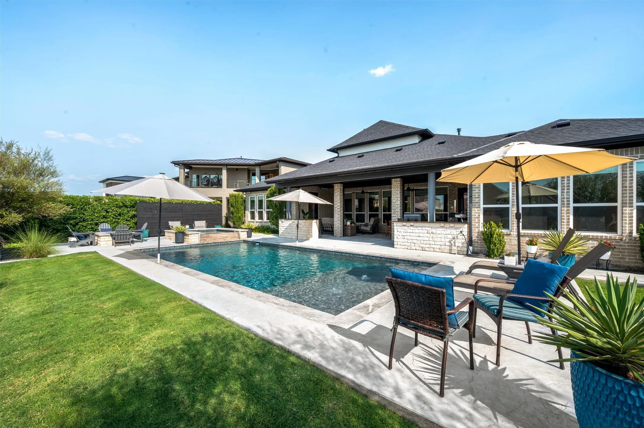 Single Family Residence For Sale in Rockwall County , 1718 Canal Street, Heath, Texas 75126, 4 Bedroom, 4 Bathroom, 3 Garage spaces, 3,820 Sqft, built in 2018, mls#21350154, Real Estate Agent in Heath, Homes For Sale in Rockwall county, Homes For Sale in Heath, Realtor in Heath Texas, Real Estate Brokerage Independent Realty Texas, Luminita Cordes Realtor