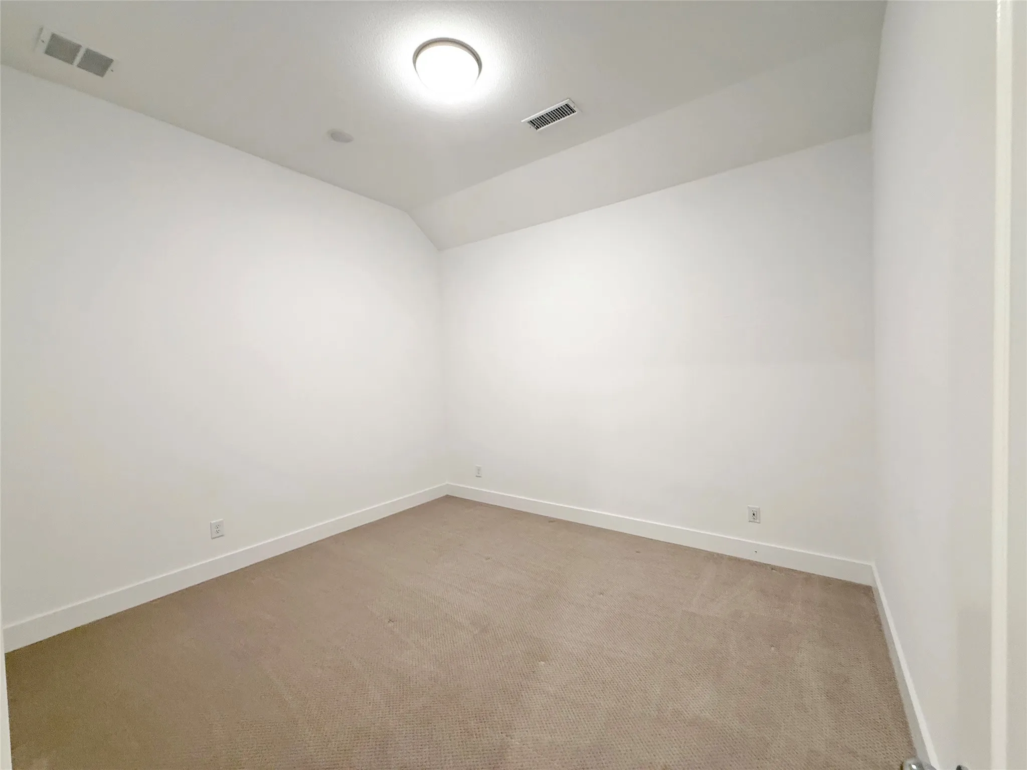 Single Family Residence For Rent in Denton County , 4513 Expedition Drive, Oak Point, Texas 75068, 3 Bedroom, 3 Bathroom, 2 Garage spaces, 2,318 Sqft, built in 2022, mls#21349532, Real Estate Agent in Oak Point, Homes For Rent in Denton county, Homes For Rent in Oak Point, Realtor in Oak Point Texas, Real Estate Brokerage Independent Realty Texas, Luminita Cordes Realtor