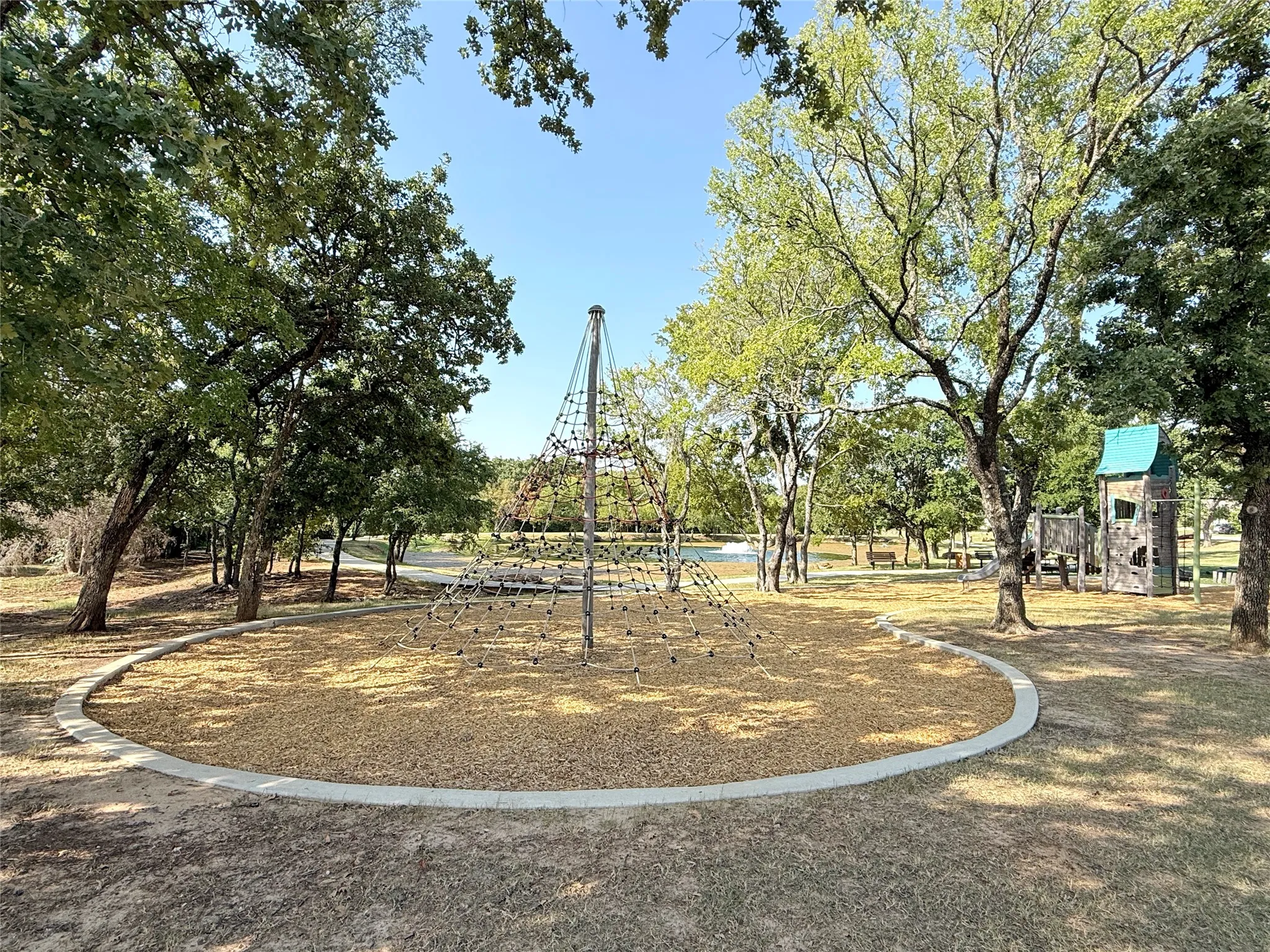 Single Family Residence For Rent in Denton County , 4513 Expedition Drive, Oak Point, Texas 75068, 3 Bedroom, 3 Bathroom, 2 Garage spaces, 2,318 Sqft, built in 2022, mls#21349532, Real Estate Agent in Oak Point, Homes For Rent in Denton county, Homes For Rent in Oak Point, Realtor in Oak Point Texas, Real Estate Brokerage Independent Realty Texas, Luminita Cordes Realtor