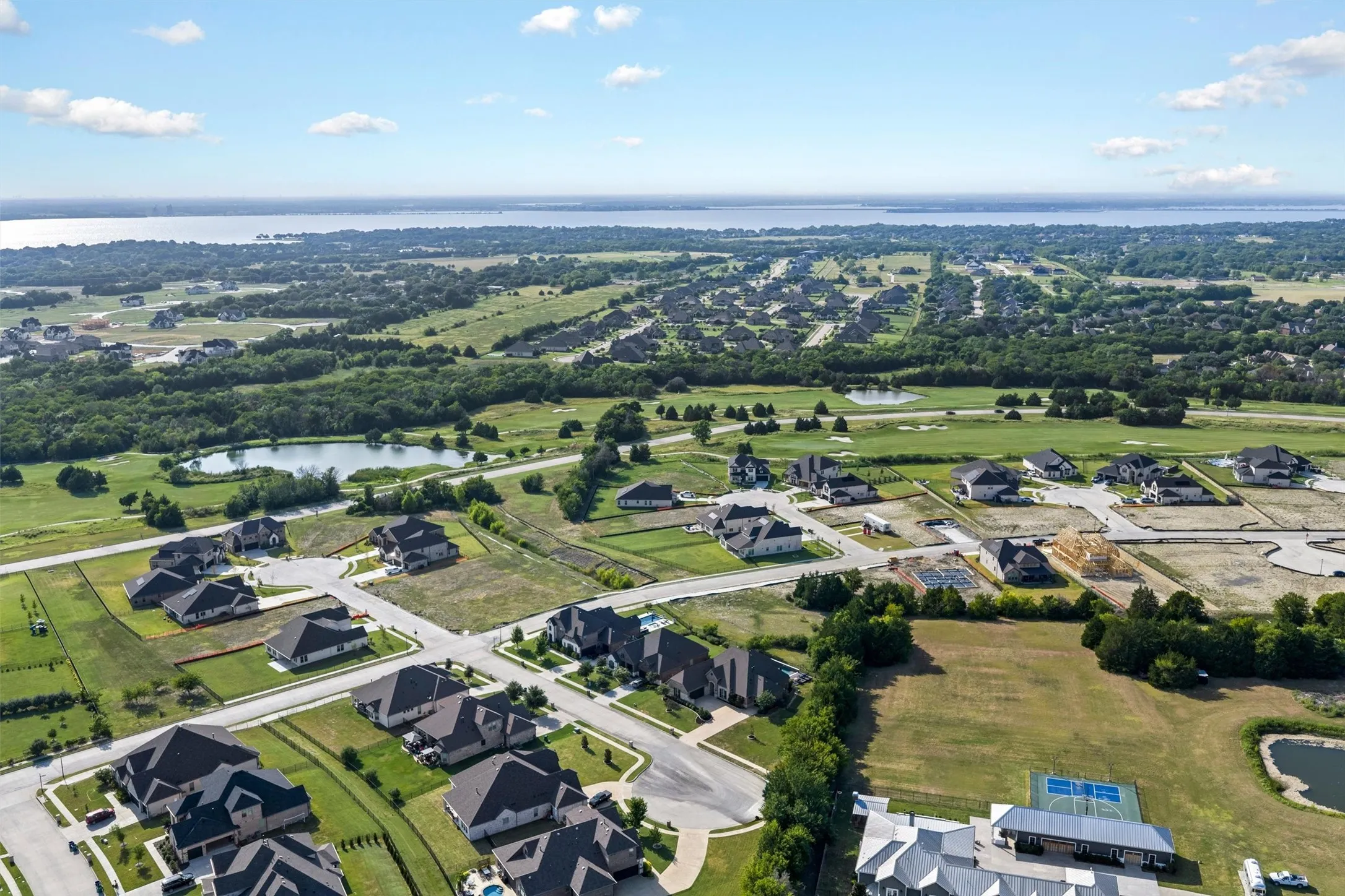 Single Family Residence For Sale in Rockwall County , 2815 Abundant Court, Heath, Texas 75126, 4 Bedroom, 3 Bathroom, 3 Garage spaces, 3,038 Sqft, built in 2018, mls#21349211, Real Estate Agent in Heath, Homes For Sale in Rockwall county, Homes For Sale in Heath, Realtor in Heath Texas, Real Estate Brokerage Independent Realty Texas, Luminita Cordes Realtor