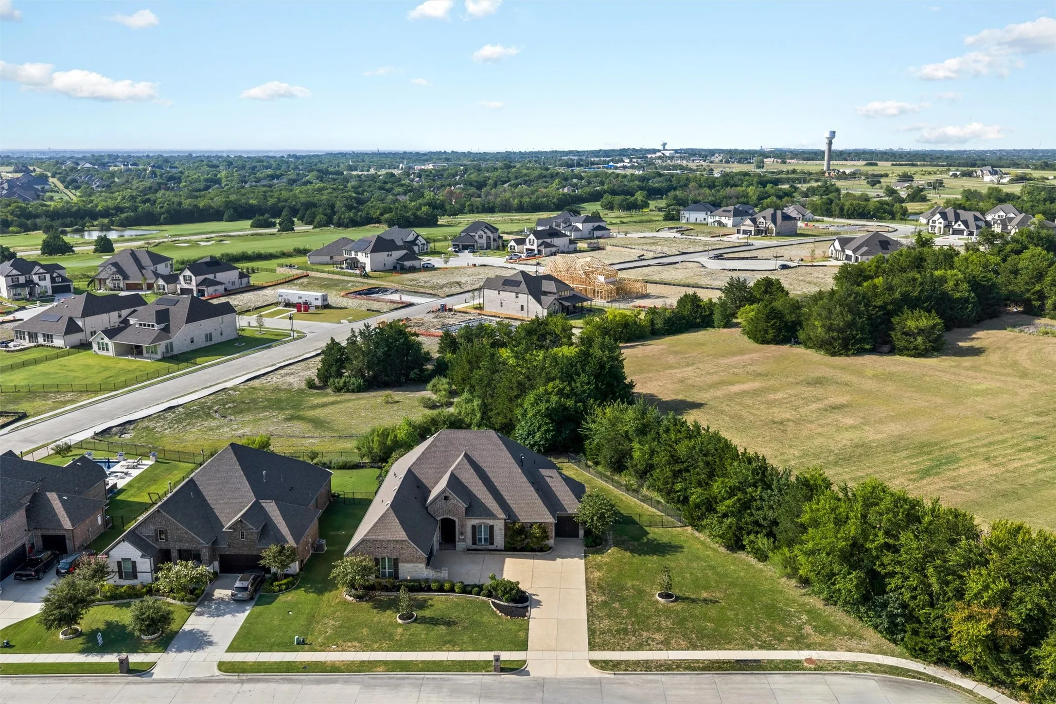 Single Family Residence For Sale in Rockwall County , 2815 Abundant Court, Heath, Texas 75126, 4 Bedroom, 3 Bathroom, 3 Garage spaces, 3,038 Sqft, built in 2018, mls#21349211, Real Estate Agent in Heath, Homes For Sale in Rockwall county, Homes For Sale in Heath, Realtor in Heath Texas, Real Estate Brokerage Independent Realty Texas, Luminita Cordes Realtor