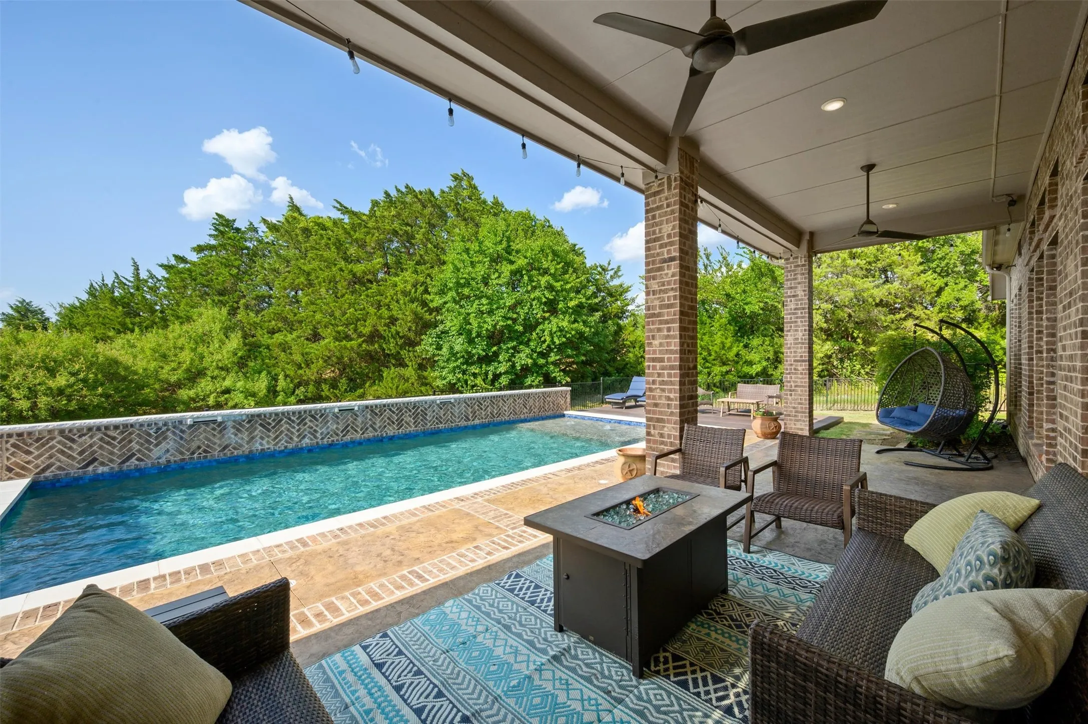 Single Family Residence For Sale in Rockwall County , 2815 Abundant Court, Heath, Texas 75126, 4 Bedroom, 3 Bathroom, 3 Garage spaces, 3,038 Sqft, built in 2018, mls#21349211, Real Estate Agent in Heath, Homes For Sale in Rockwall county, Homes For Sale in Heath, Realtor in Heath Texas, Real Estate Brokerage Independent Realty Texas, Luminita Cordes Realtor