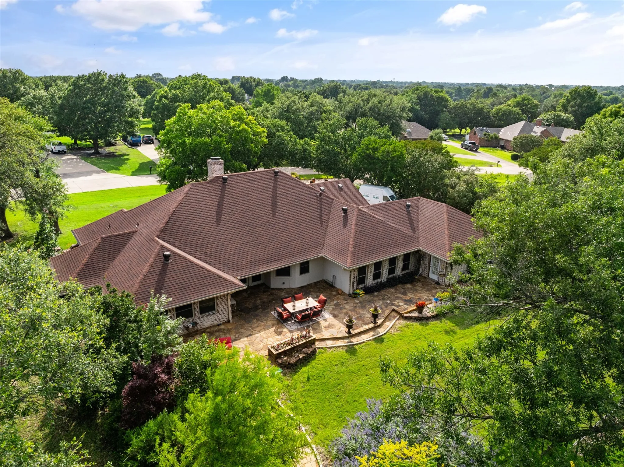 Single Family Residence For Sale in Collin County , 100 Camino Real E, Wylie, Texas 75098, 4 Bedroom, 3 Bathroom, 3 Garage spaces, 3,447 Sqft, built in 1980, mls#21352115, Real Estate Agent in Wylie, Homes For Sale in Collin county, Homes For Sale in Wylie, Realtor in Wylie Texas, Real Estate Brokerage Independent Realty Texas, Luminita Cordes Realtor