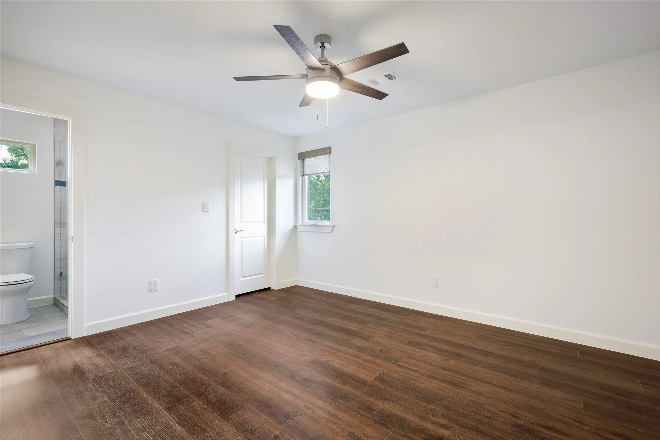 Single Family Residence For Sale in Dallas County , 1318 Seminole Drive, Richardson, Texas 75080, 5 Bedroom, 5 Bathroom, 2 Garage spaces, 3,450 Sqft, built in 1965, mls#21351405, Real Estate Agent in Richardson, Homes For Sale in Dallas county, Homes For Sale in Richardson, Realtor in Richardson Texas, Real Estate Brokerage Independent Realty Texas, Luminita Cordes Realtor