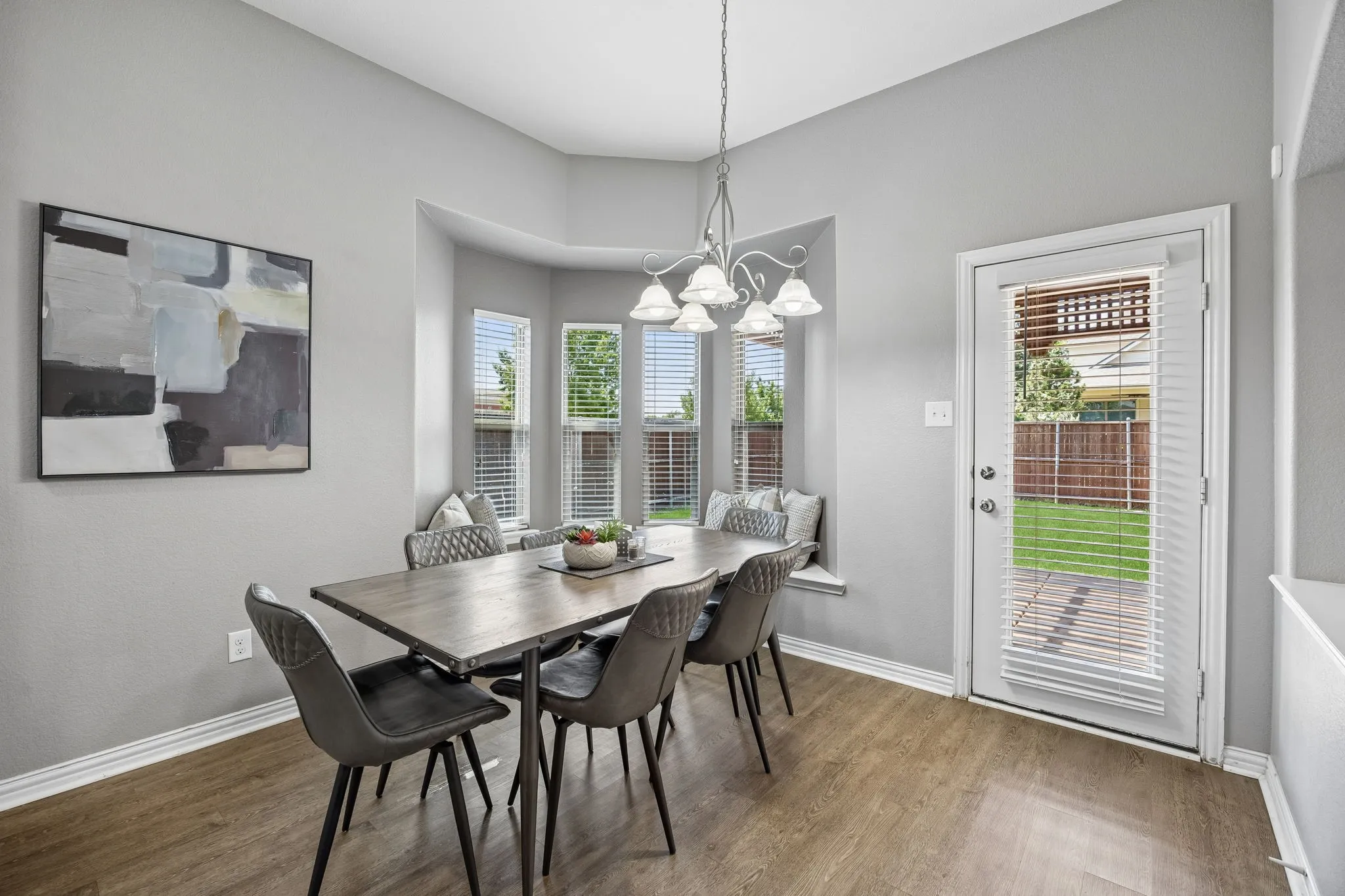 Single Family Residence For Sale in Denton County , 344 Falstaff Drive, Roanoke, Texas 76262, 4 Bedroom, 3 Bathroom, 2 Garage spaces, 3,035 Sqft, built in 2010, mls#21350777, Real Estate Agent in Roanoke, Homes For Sale in Denton county, Homes For Sale in Roanoke, Realtor in Roanoke Texas, Real Estate Brokerage Independent Realty Texas, Luminita Cordes Realtor