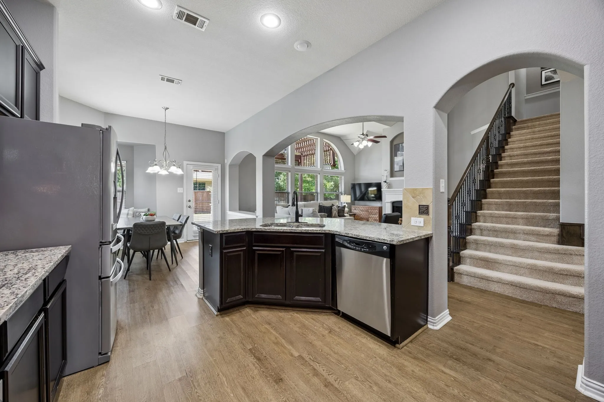 Single Family Residence For Sale in Denton County , 344 Falstaff Drive, Roanoke, Texas 76262, 4 Bedroom, 3 Bathroom, 2 Garage spaces, 3,035 Sqft, built in 2010, mls#21350777, Real Estate Agent in Roanoke, Homes For Sale in Denton county, Homes For Sale in Roanoke, Realtor in Roanoke Texas, Real Estate Brokerage Independent Realty Texas, Luminita Cordes Realtor