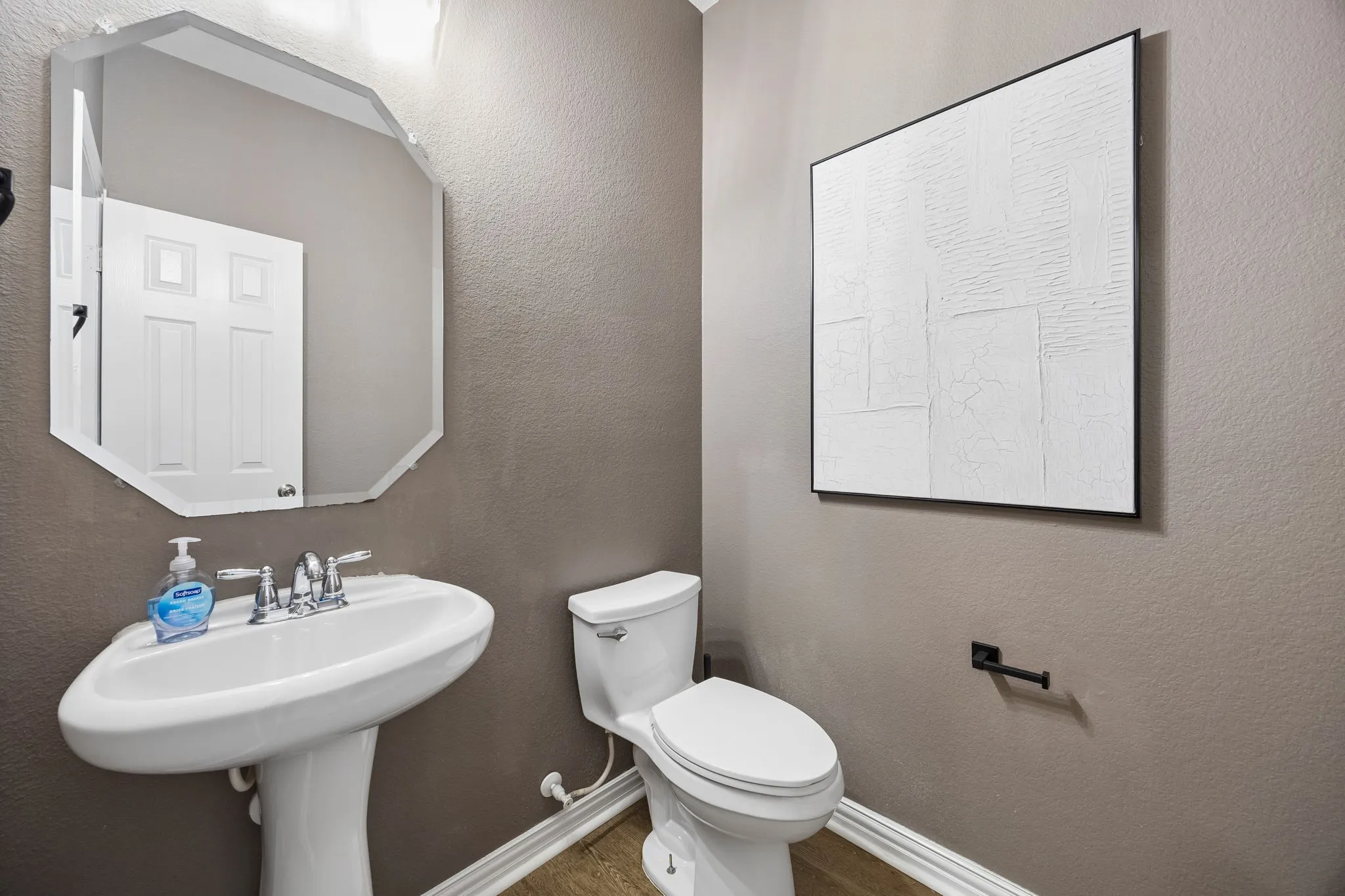 Single Family Residence For Sale in Denton County , 344 Falstaff Drive, Roanoke, Texas 76262, 4 Bedroom, 3 Bathroom, 2 Garage spaces, 3,035 Sqft, built in 2010, mls#21350777, Real Estate Agent in Roanoke, Homes For Sale in Denton county, Homes For Sale in Roanoke, Realtor in Roanoke Texas, Real Estate Brokerage Independent Realty Texas, Luminita Cordes Realtor