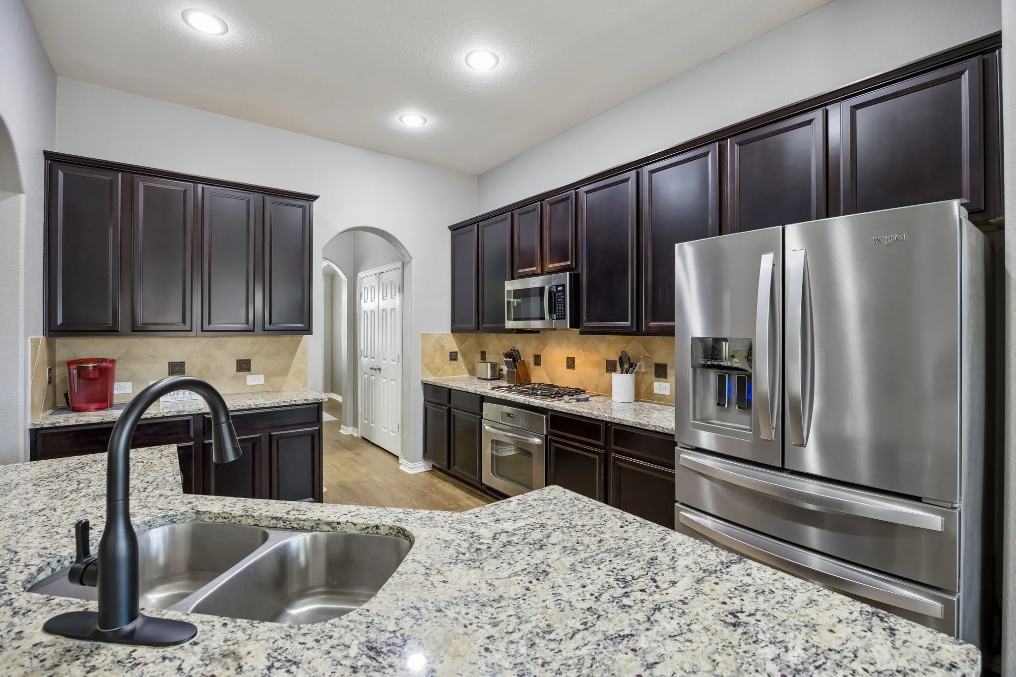 Single Family Residence For Sale in Denton County , 344 Falstaff Drive, Roanoke, Texas 76262, 4 Bedroom, 3 Bathroom, 2 Garage spaces, 3,035 Sqft, built in 2010, mls#21350777, Real Estate Agent in Roanoke, Homes For Sale in Denton county, Homes For Sale in Roanoke, Realtor in Roanoke Texas, Real Estate Brokerage Independent Realty Texas, Luminita Cordes Realtor