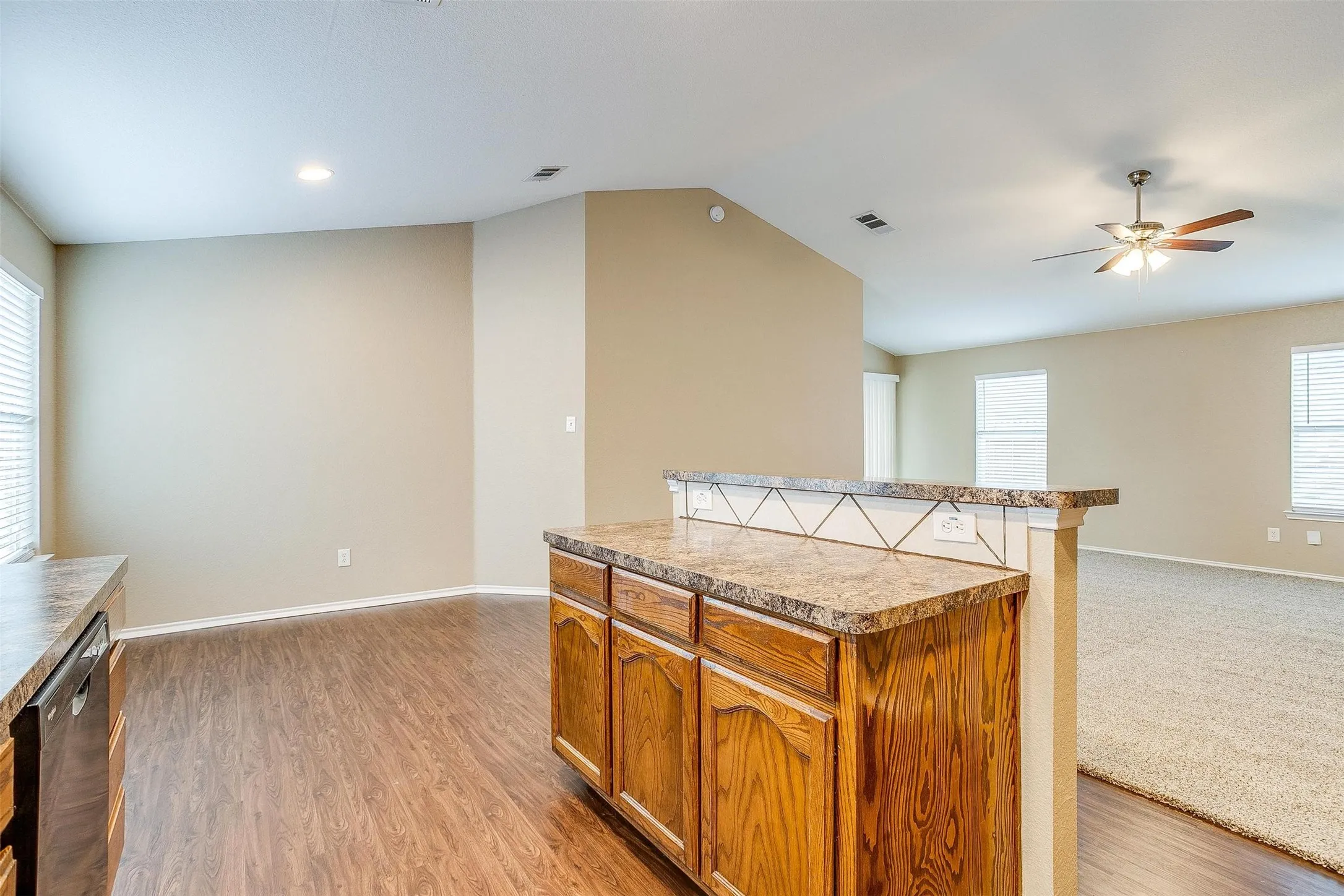 Single Family Residence For Rent in Tarrant County , 1205 Kielder Circle, Fort Worth, Texas 76134, 4 Bedroom, 2 Bathroom, 2 Garage spaces, 1,526 Sqft, built in 2006, Price $1,995, mls#21343799, Real Estate Agent in Fort Worth, Homes For Rent in Tarrant county, Homes For Rent in Fort Worth, Realtor in Fort Worth Texas, Real Estate Brokerage Independent Realty Texas, Luminita Cordes Realtor