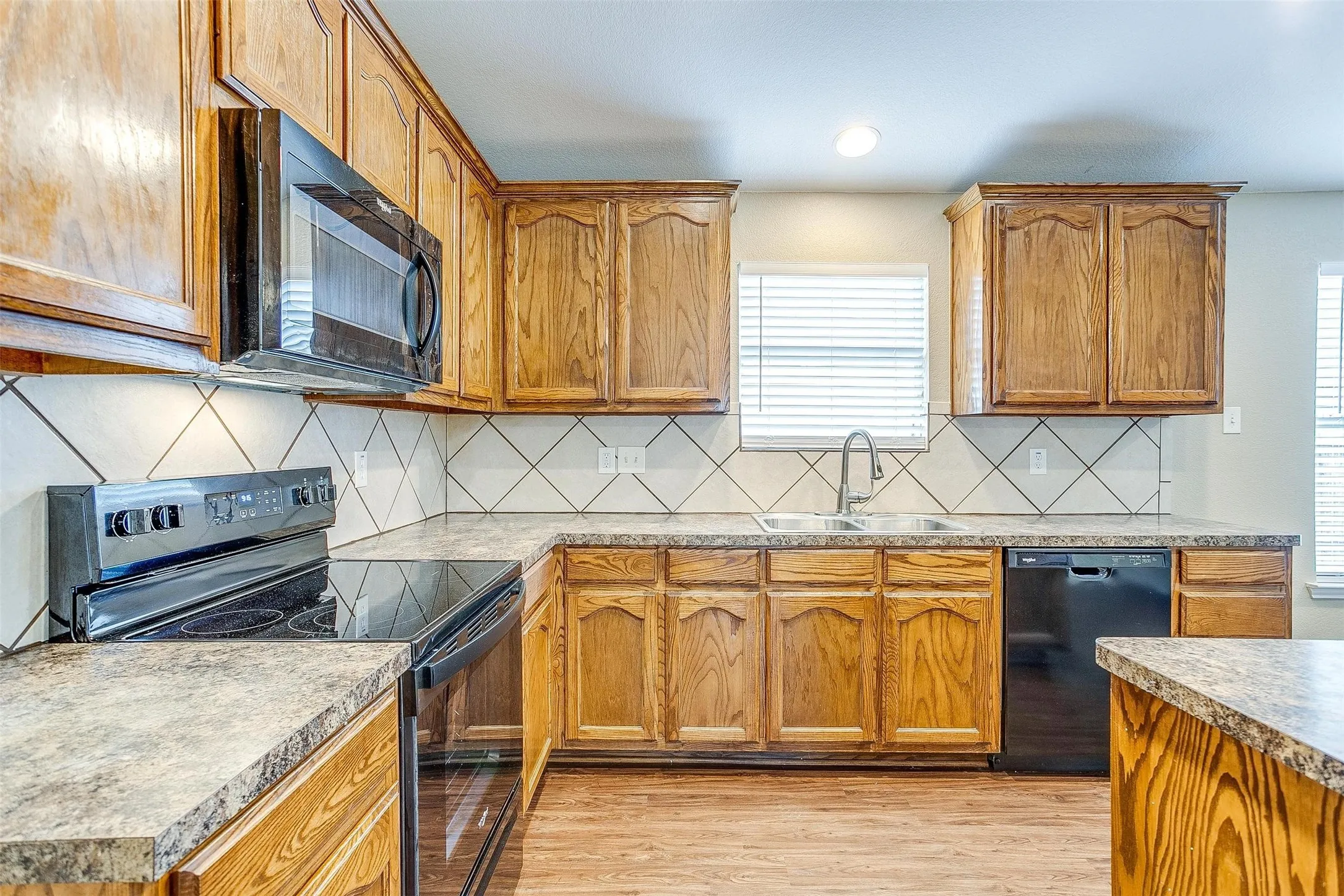 Single Family Residence For Rent in Tarrant County , 1205 Kielder Circle, Fort Worth, Texas 76134, 4 Bedroom, 2 Bathroom, 2 Garage spaces, 1,526 Sqft, built in 2006, Price $1,995, mls#21343799, Real Estate Agent in Fort Worth, Homes For Rent in Tarrant county, Homes For Rent in Fort Worth, Realtor in Fort Worth Texas, Real Estate Brokerage Independent Realty Texas, Luminita Cordes Realtor