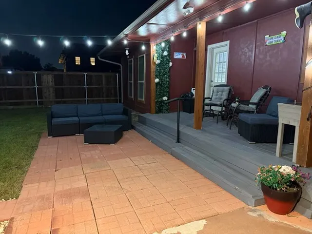 Single Family Residence For Sale in Dallas County , 528 S Coppell Road, Coppell, Texas 75019, 2 Bedroom, 2 Bathroom, 1 Garage spaces, 960 Sqft, built in 1949, Price $399,999, mls#21338978, Real Estate Agent in Coppell, Homes For Sale in Dallas county, Homes For Sale in Coppell, Realtor in Coppell Texas, Real Estate Brokerage Independent Realty Texas, Luminita Cordes Realtor