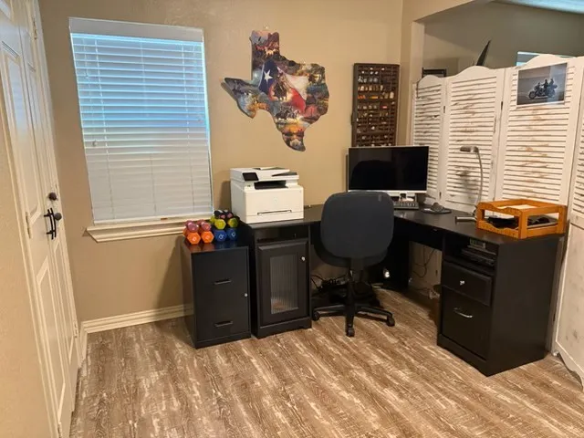 Single Family Residence For Sale in Dallas County , 528 S Coppell Road, Coppell, Texas 75019, 2 Bedroom, 2 Bathroom, 1 Garage spaces, 960 Sqft, built in 1949, Price $399,999, mls#21338978, Real Estate Agent in Coppell, Homes For Sale in Dallas county, Homes For Sale in Coppell, Realtor in Coppell Texas, Real Estate Brokerage Independent Realty Texas, Luminita Cordes Realtor