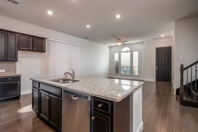 Single Family Residence For Rent in Collin County , 1029 Zachary Way, Allen, Texas 75013, 3 Bedroom, 3 Bathroom, 2 Garage spaces, 1,936 Sqft, built in 2017, mls#21351133, Real Estate Agent in Allen, Homes For Rent in Collin county, Homes For Rent in Allen, Realtor in Allen Texas, Real Estate Brokerage Independent Realty Texas, Luminita Cordes Realtor