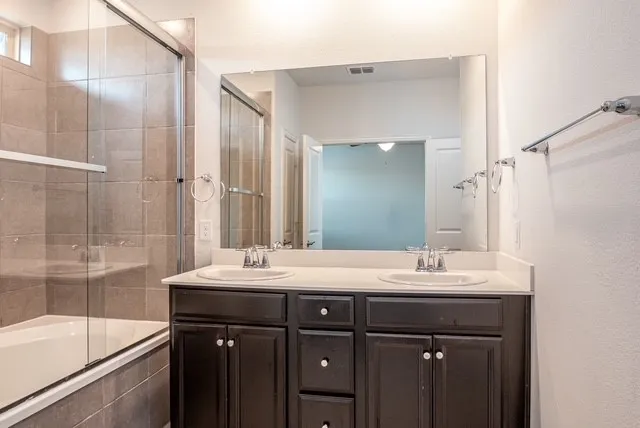 Single Family Residence For Rent in Collin County , 1029 Zachary Way, Allen, Texas 75013, 3 Bedroom, 3 Bathroom, 2 Garage spaces, 1,936 Sqft, built in 2017, mls#21351133, Real Estate Agent in Allen, Homes For Rent in Collin county, Homes For Rent in Allen, Realtor in Allen Texas, Real Estate Brokerage Independent Realty Texas, Luminita Cordes Realtor