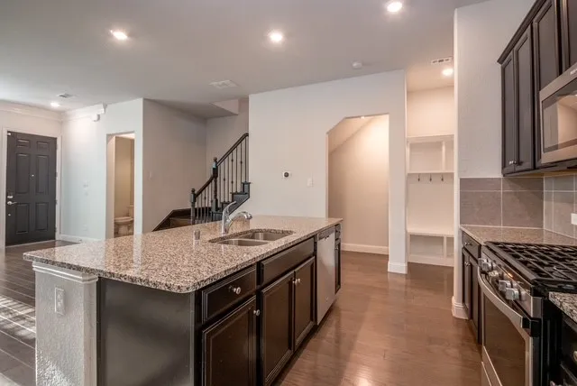 Single Family Residence For Rent in Collin County , 1029 Zachary Way, Allen, Texas 75013, 3 Bedroom, 3 Bathroom, 2 Garage spaces, 1,936 Sqft, built in 2017, mls#21351133, Real Estate Agent in Allen, Homes For Rent in Collin county, Homes For Rent in Allen, Realtor in Allen Texas, Real Estate Brokerage Independent Realty Texas, Luminita Cordes Realtor