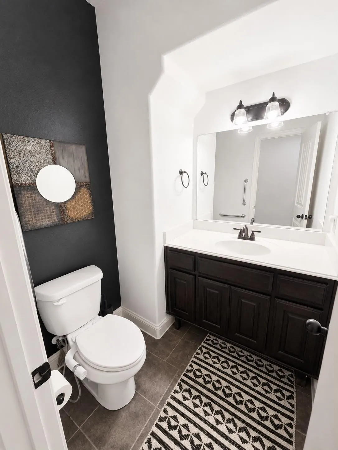 Single Family Residence For Sale in Denton County , 1131 Charleston Lane, Savannah, Texas 76227, 4 Bedroom, 4 Bathroom, 2 Garage spaces, 2,792 Sqft, built in 2011, mls#21352123, Real Estate Agent in Savannah, Homes For Sale in Denton county, Homes For Sale in Savannah, Realtor in Savannah Texas, Real Estate Brokerage Independent Realty Texas, Luminita Cordes Realtor