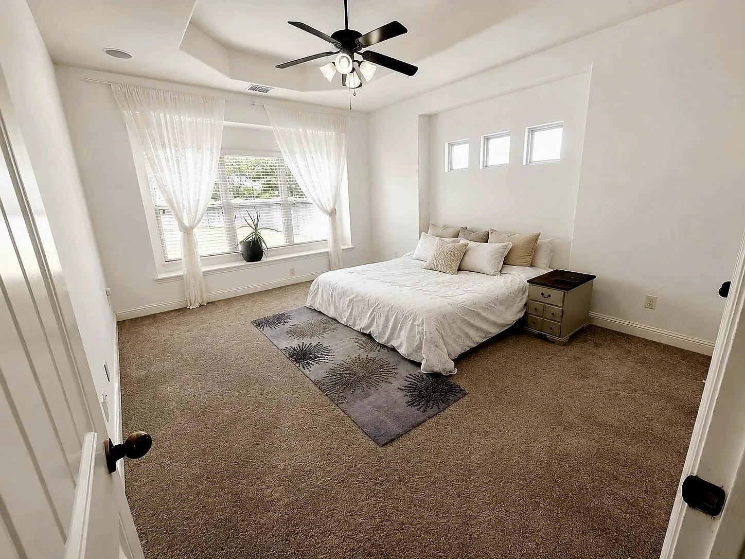Single Family Residence For Sale in Denton County , 1131 Charleston Lane, Savannah, Texas 76227, 4 Bedroom, 4 Bathroom, 2 Garage spaces, 2,792 Sqft, built in 2011, mls#21352123, Real Estate Agent in Savannah, Homes For Sale in Denton county, Homes For Sale in Savannah, Realtor in Savannah Texas, Real Estate Brokerage Independent Realty Texas, Luminita Cordes Realtor