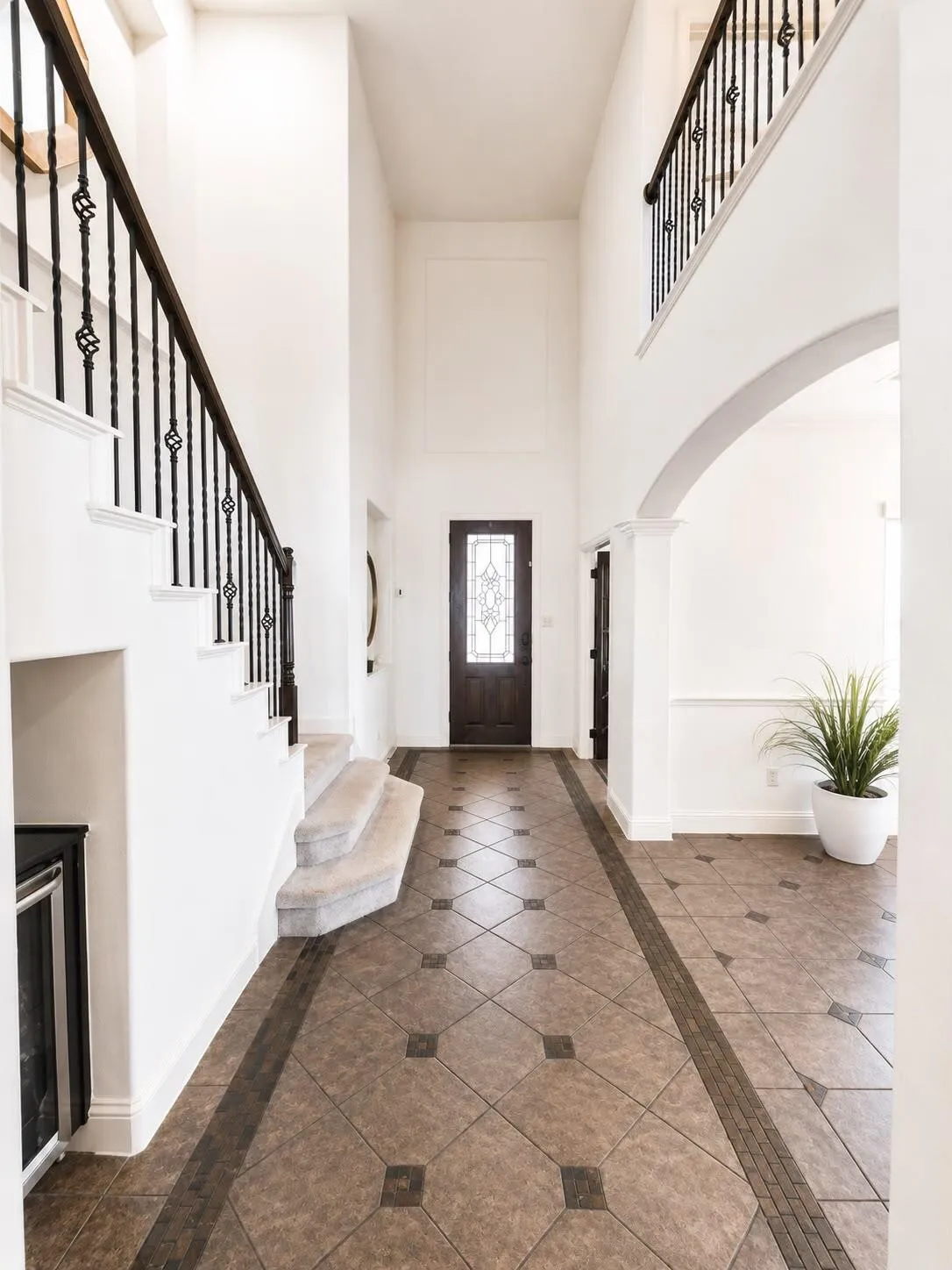 Single Family Residence For Sale in Denton County , 1131 Charleston Lane, Savannah, Texas 76227, 4 Bedroom, 4 Bathroom, 2 Garage spaces, 2,792 Sqft, built in 2011, mls#21352123, Real Estate Agent in Savannah, Homes For Sale in Denton county, Homes For Sale in Savannah, Realtor in Savannah Texas, Real Estate Brokerage Independent Realty Texas, Luminita Cordes Realtor