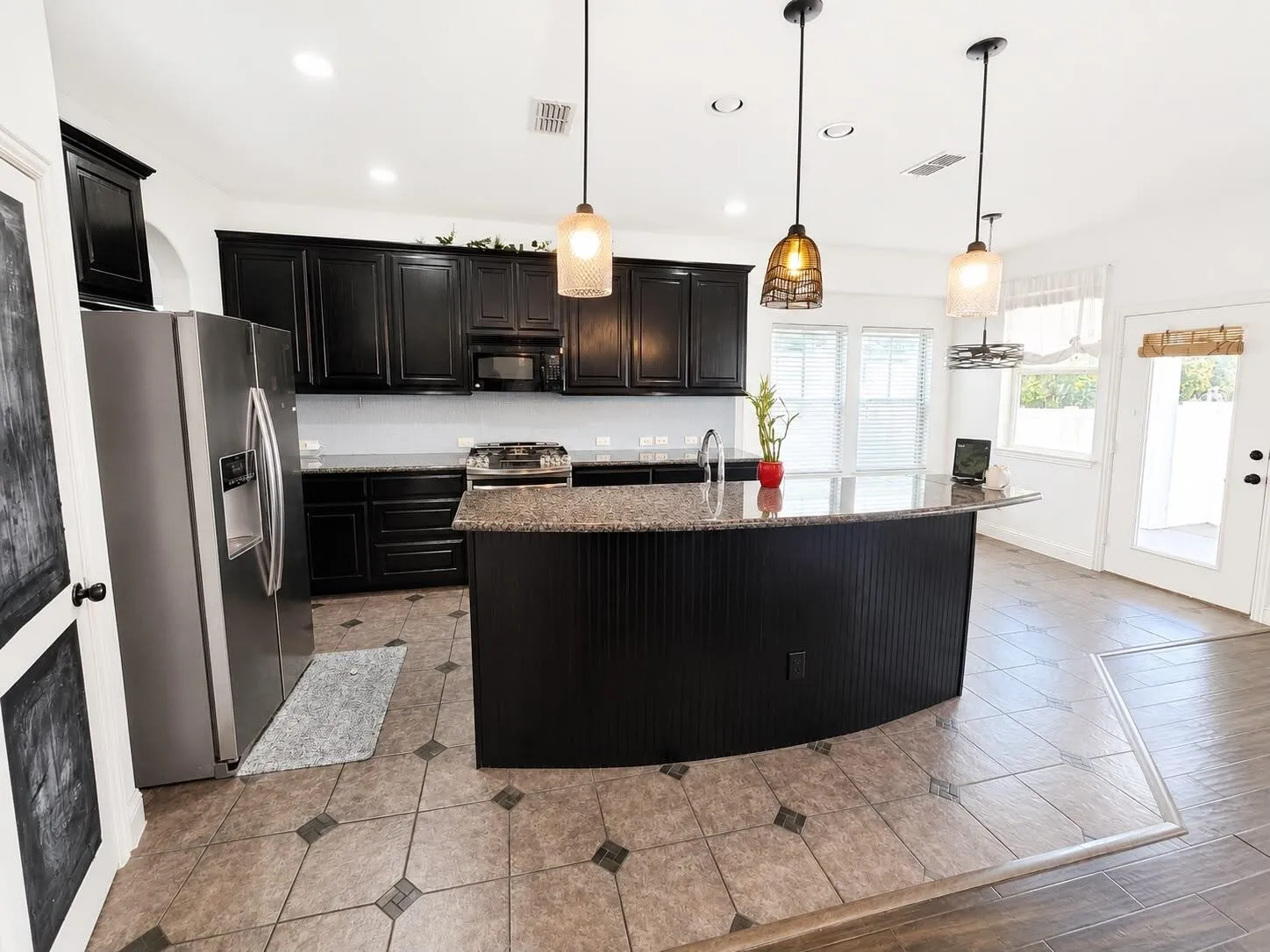 Single Family Residence For Sale in Denton County , 1131 Charleston Lane, Savannah, Texas 76227, 4 Bedroom, 4 Bathroom, 2 Garage spaces, 2,792 Sqft, built in 2011, mls#21352123, Real Estate Agent in Savannah, Homes For Sale in Denton county, Homes For Sale in Savannah, Realtor in Savannah Texas, Real Estate Brokerage Independent Realty Texas, Luminita Cordes Realtor